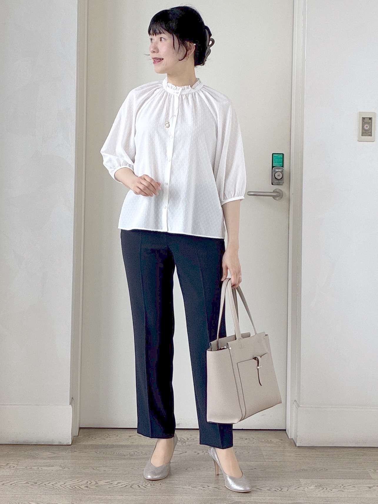  beni_gingerさんの「Reflect｜フロントボタンデザインブラウス」を使ったコーディネート