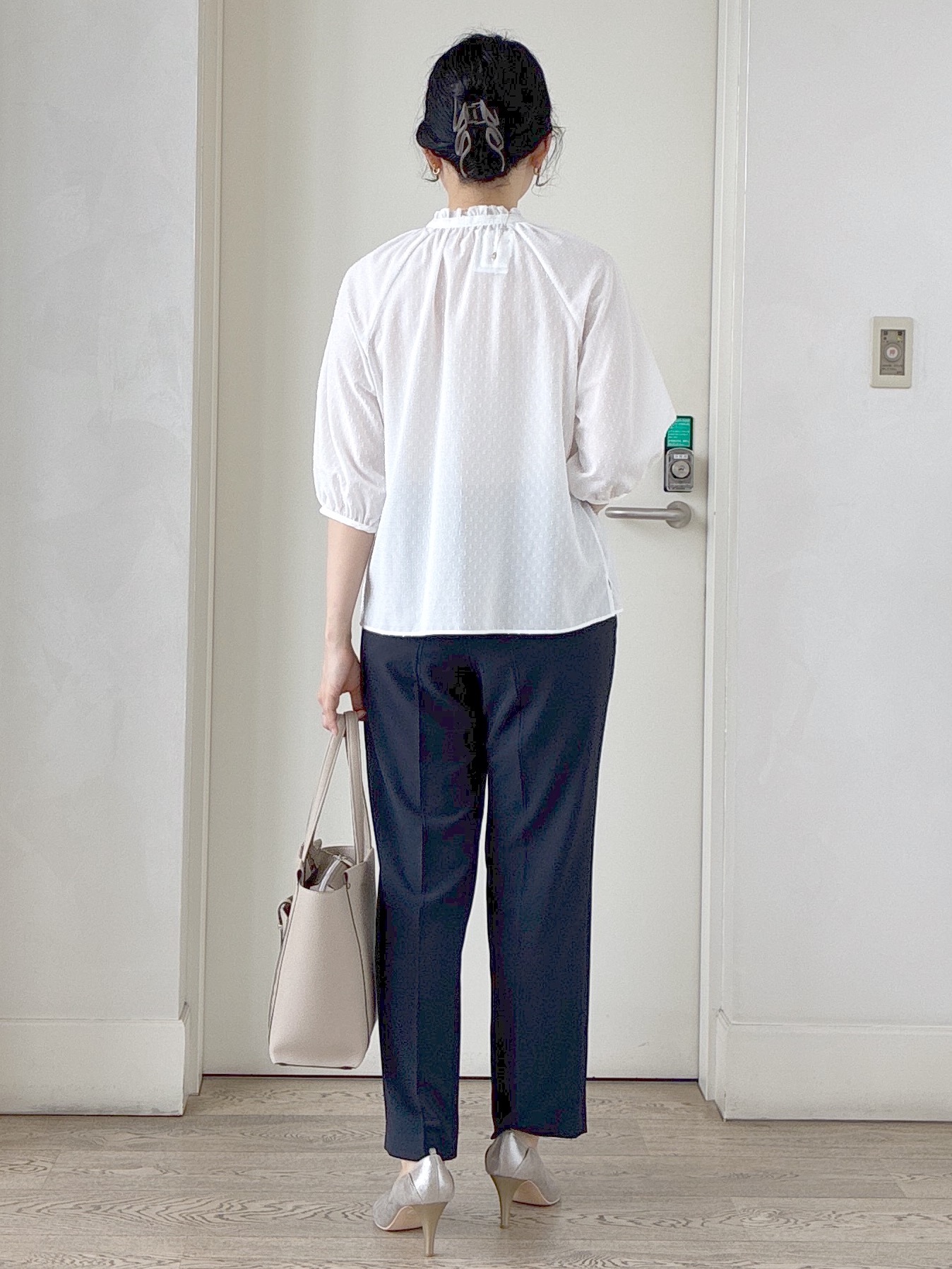  beni_gingerさんの「Reflect｜フロントボタンデザインブラウス」を使ったコーディネート