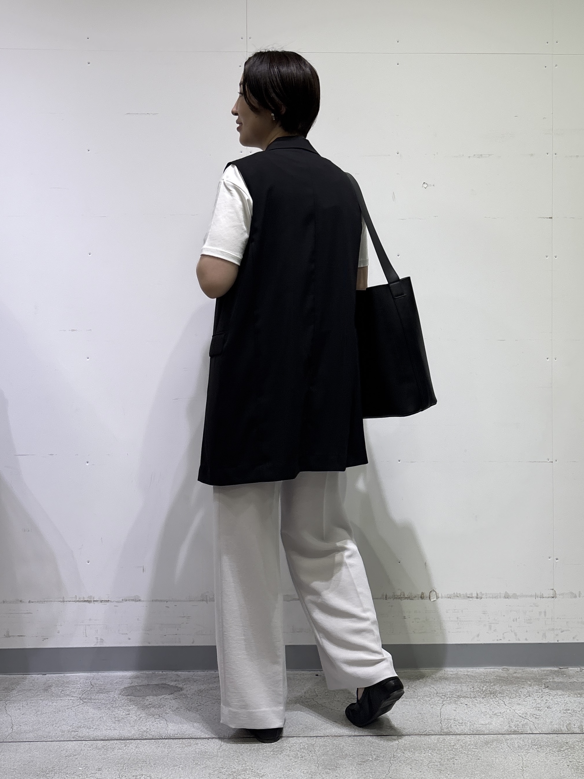 yuriさんの「INDIVI｜【UVケア／選べるグラフィック】スムースジャージTシャツ」を使ったコーディネート