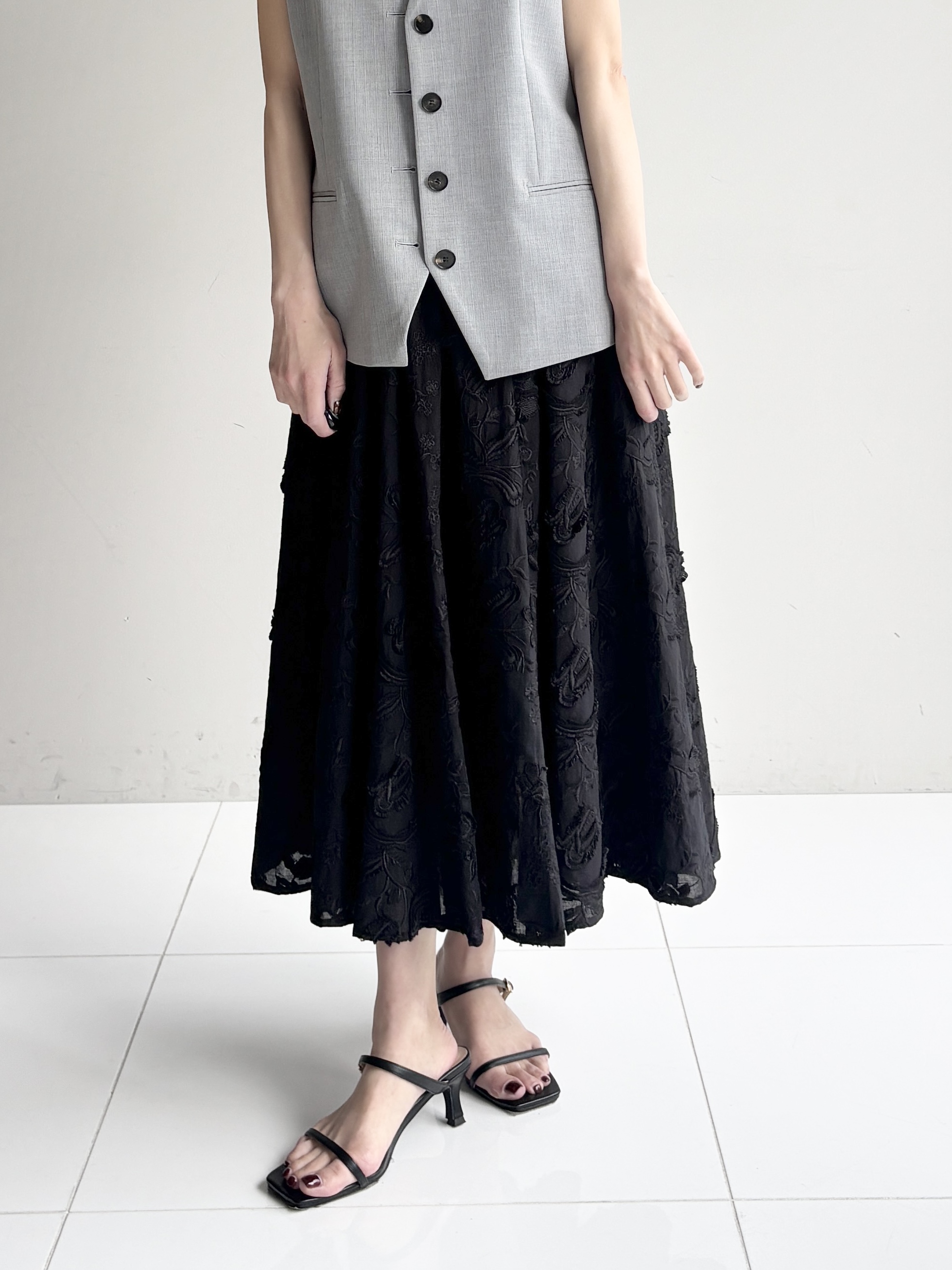 清水夏姫さんの「DRESSTERIOR｜【otonaMUSE5月号掲載】スキニーベルトサンダル」を使ったコーディネート