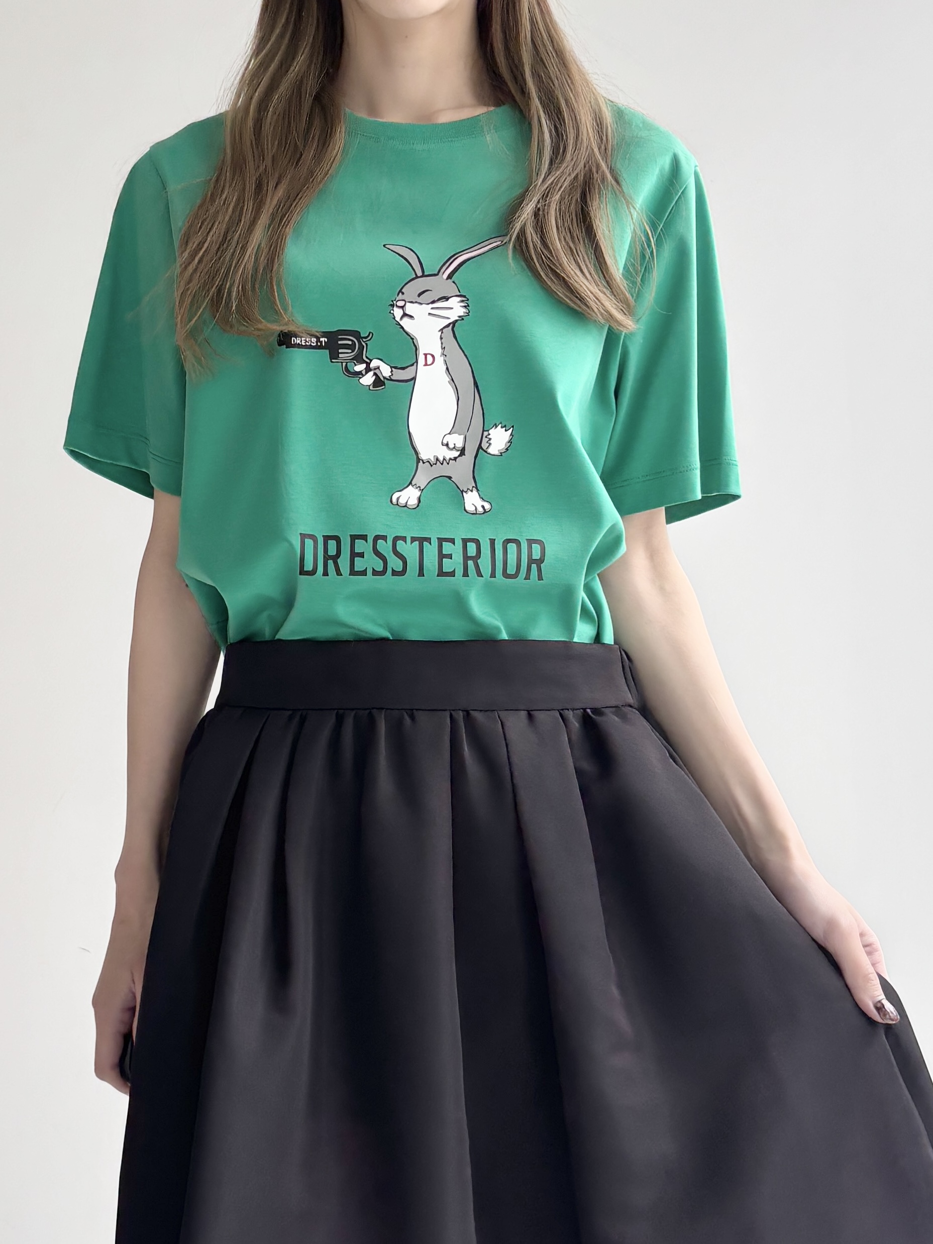清水夏姫さんの「DRESSTERIOR｜オーバーラップサークルシュシュ」を使ったコーディネート