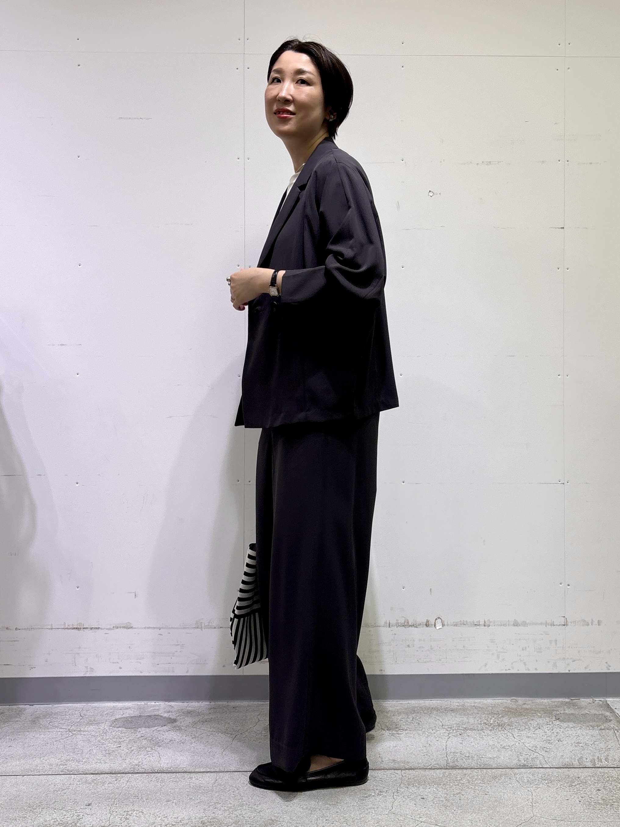 yuriさんの「INDIVI｜【UVケア／選べるグラフィック】スムースジャージTシャツ」を使ったコーディネート