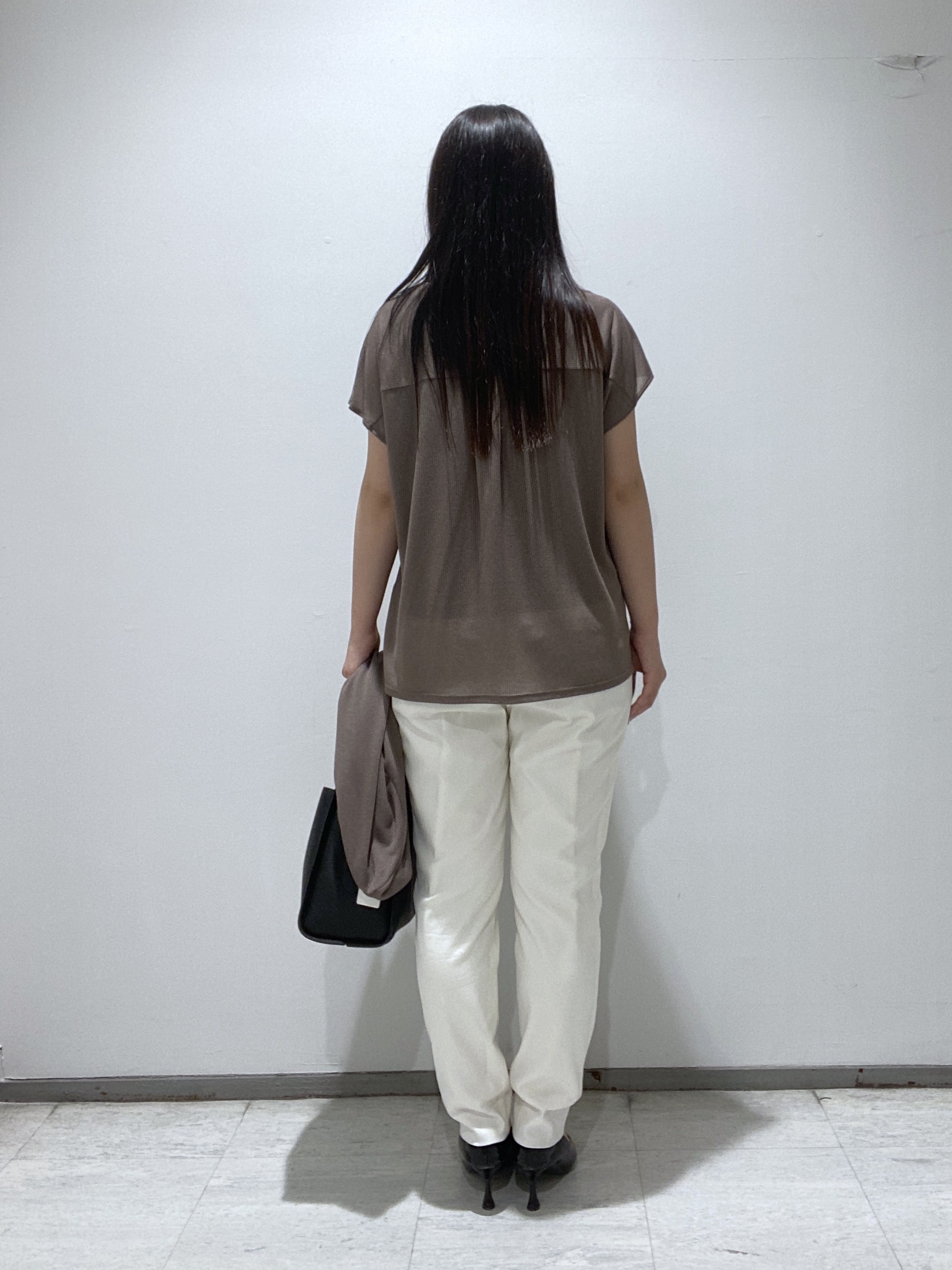 meiさんの「INDIVI｜【洗える／アンサンブル可能】シアースストライプトップス」を使ったコーディネート