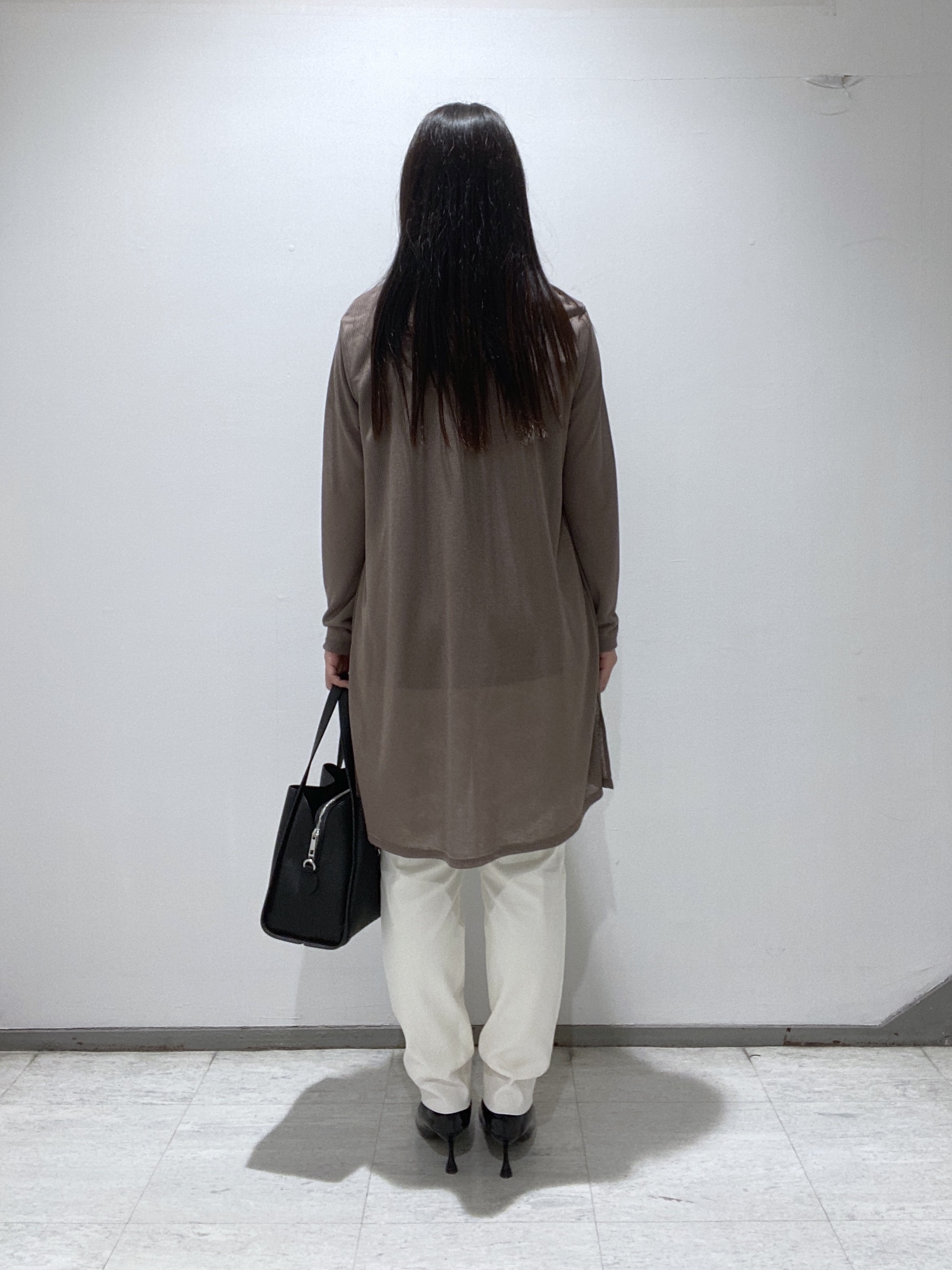 meiさんの「INDIVI｜【洗える／アンサンブル可能】シアースストライプカーディガン」を使ったコーディネート