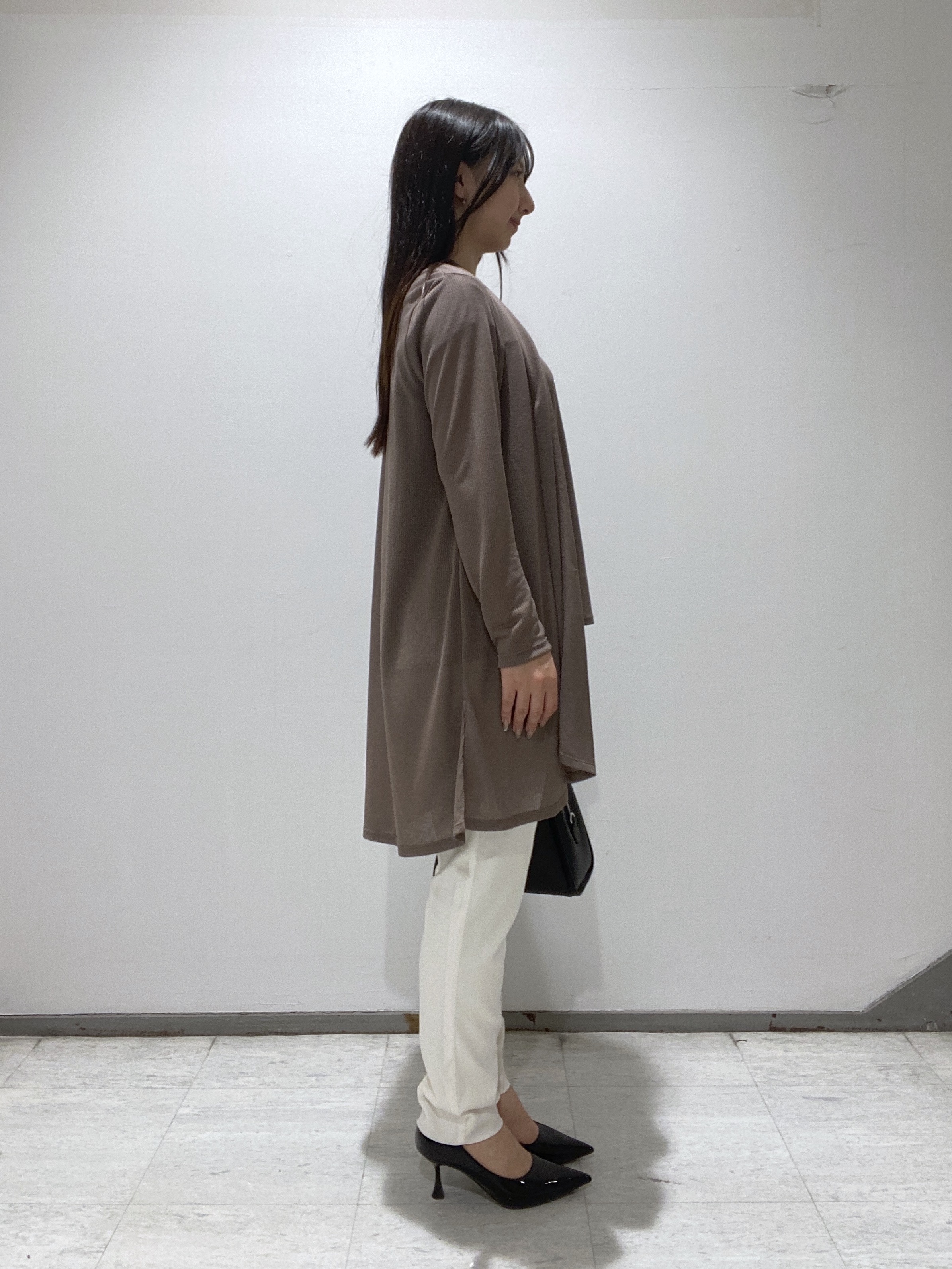 meiさんの「INDIVI｜【洗える／アンサンブル可能】シアースストライプカーディガン」を使ったコーディネート