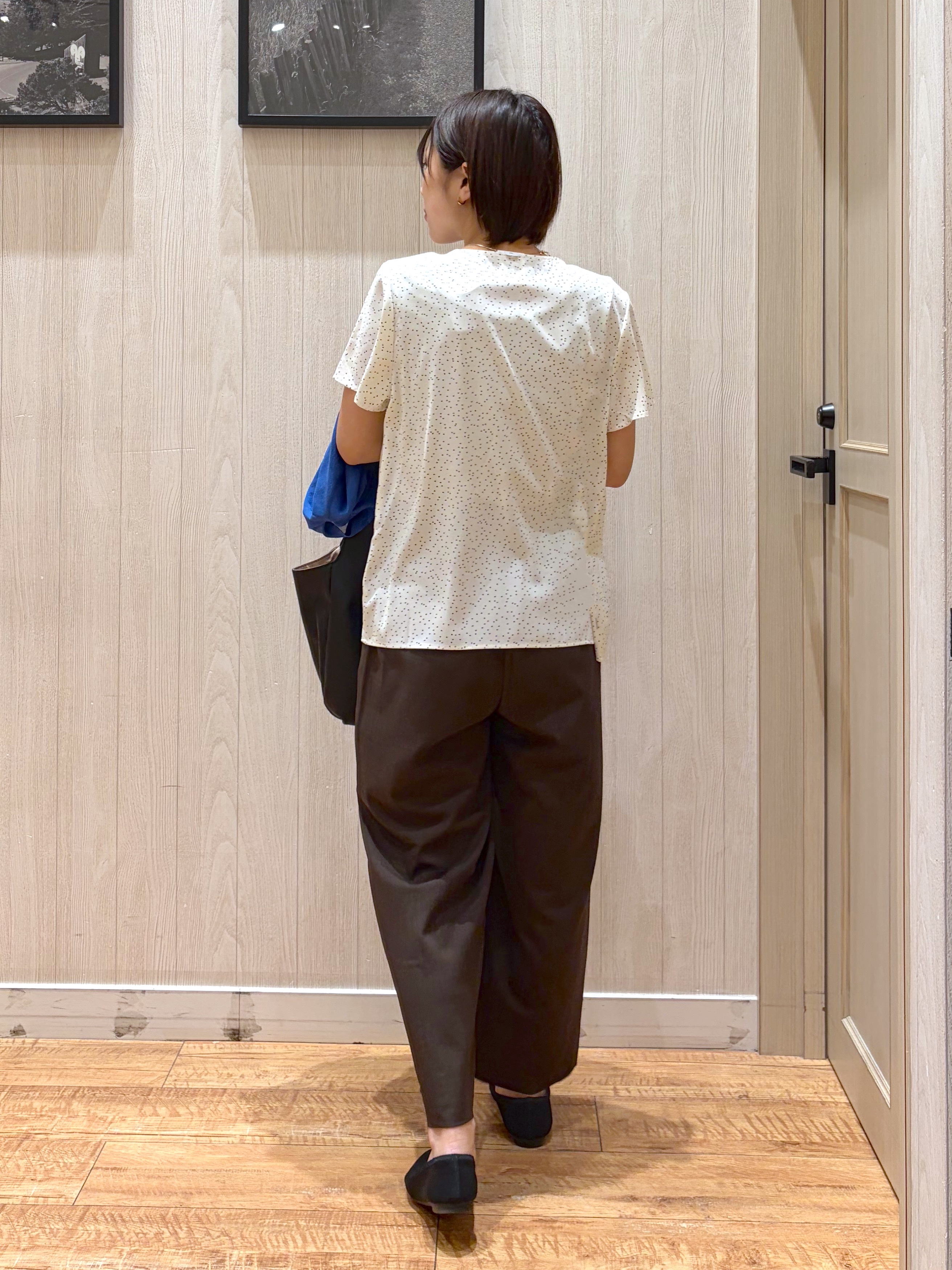 shirayuuuさんの「SHOO･LA･RUE｜【ひんやり/洗濯機可/S-LL】オンにもオフにも マルチに使えるボタンレスカーディガン」を使ったコーディネート