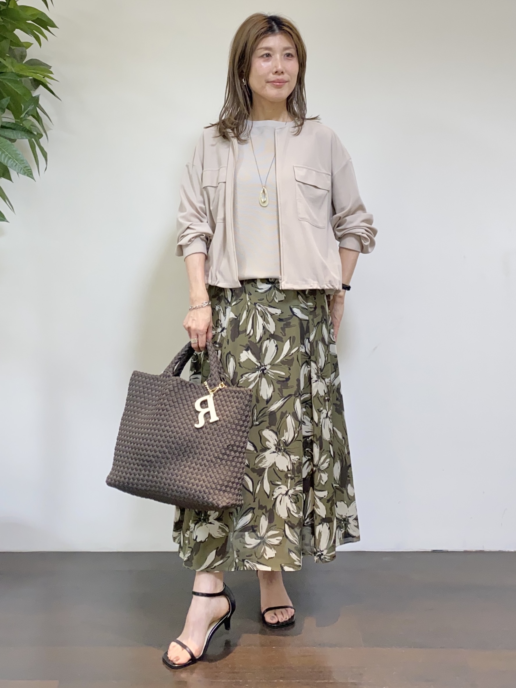 tomoさんの「UNTITLED｜【古畑星夏さん着用/洗える】シアーブルゾン」を使ったコーディネート