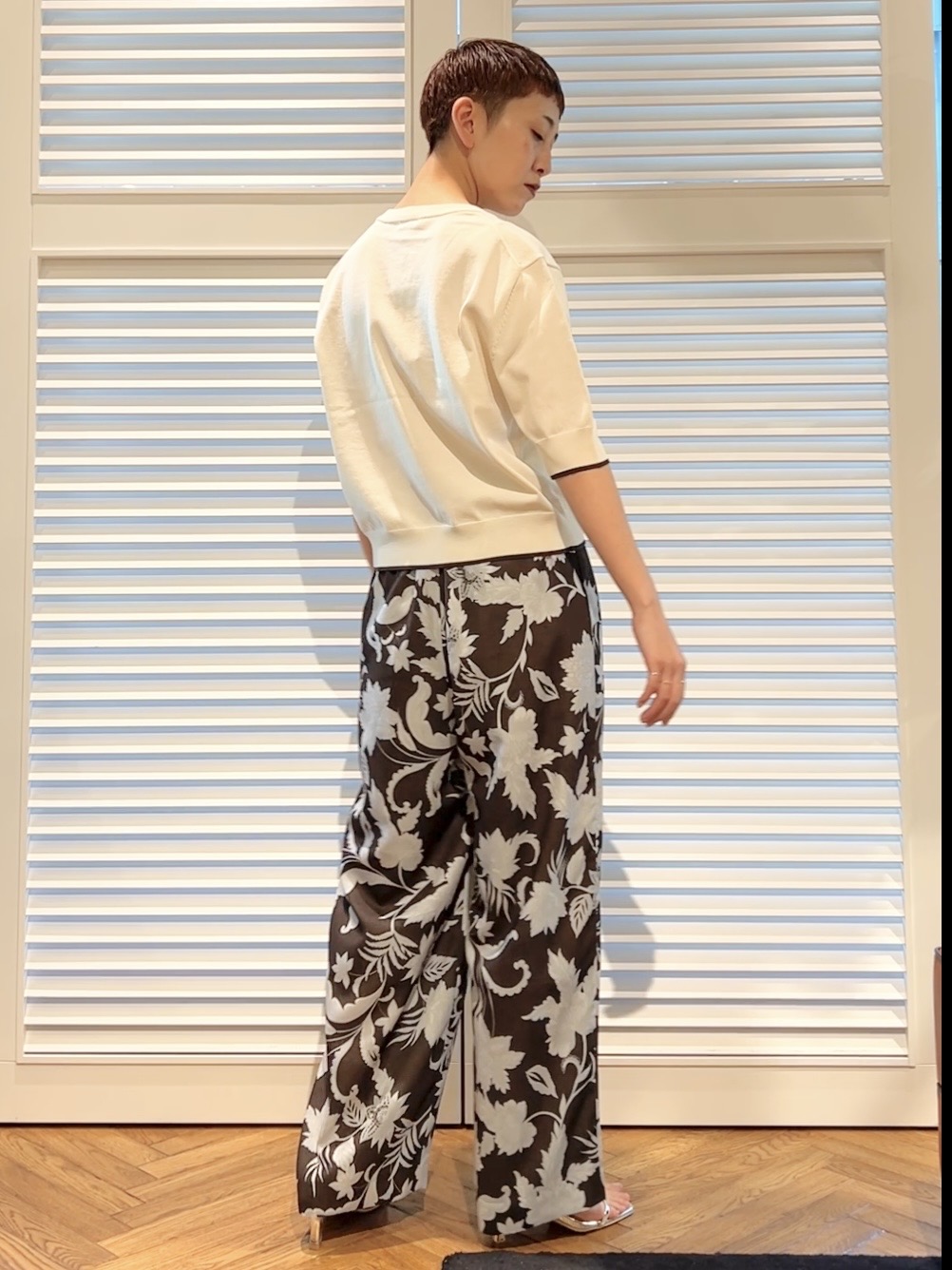 OCHIAIさんの「DRESSTERIOR｜【UVカット/ウォッシャブル】クールタッチ ニットカーディガン」を使ったコーディネート