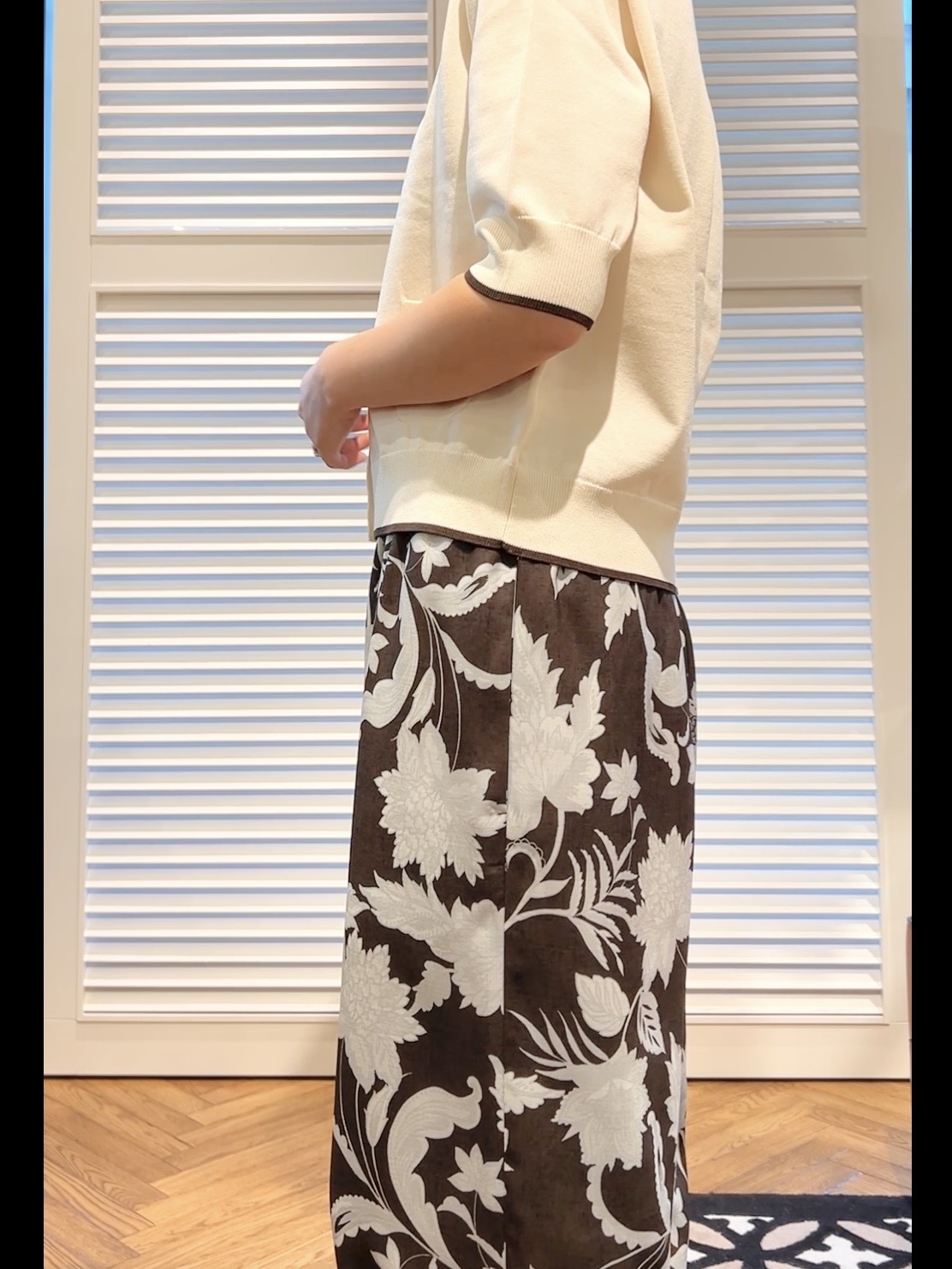 OCHIAIさんの「DRESSTERIOR｜【UVカット/ウォッシャブル】クールタッチ ニットカーディガン」を使ったコーディネート