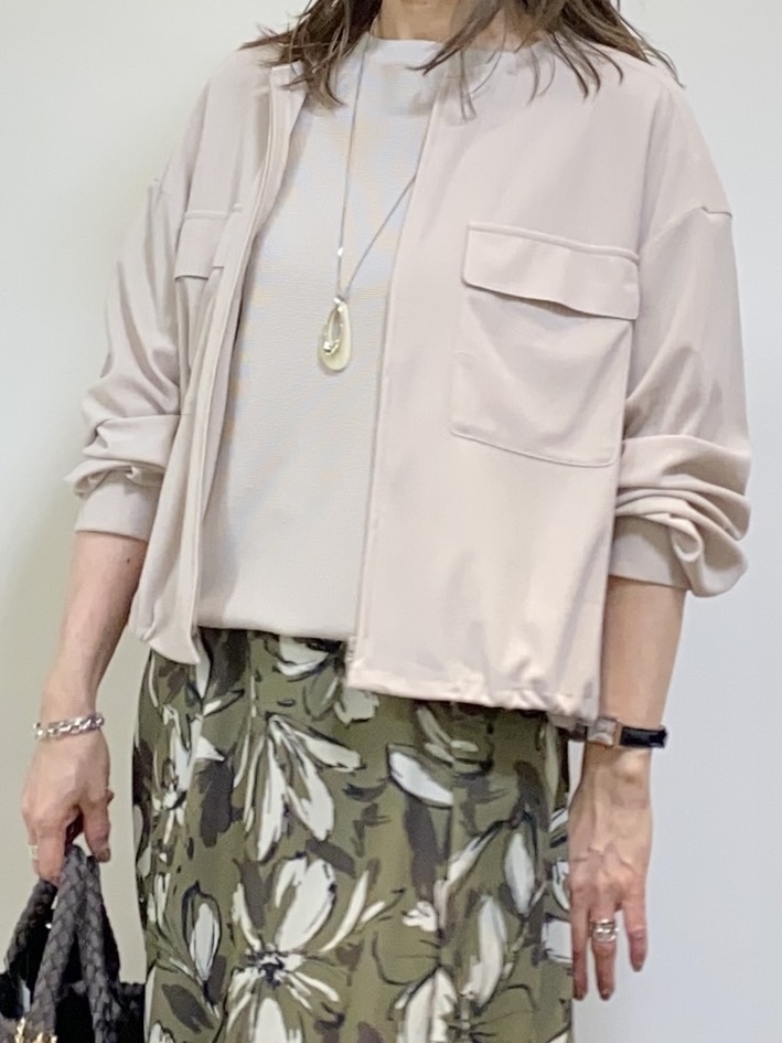 tomoさんの「UNTITLED｜【古畑星夏さん着用/洗える】シアーブルゾン」を使ったコーディネート