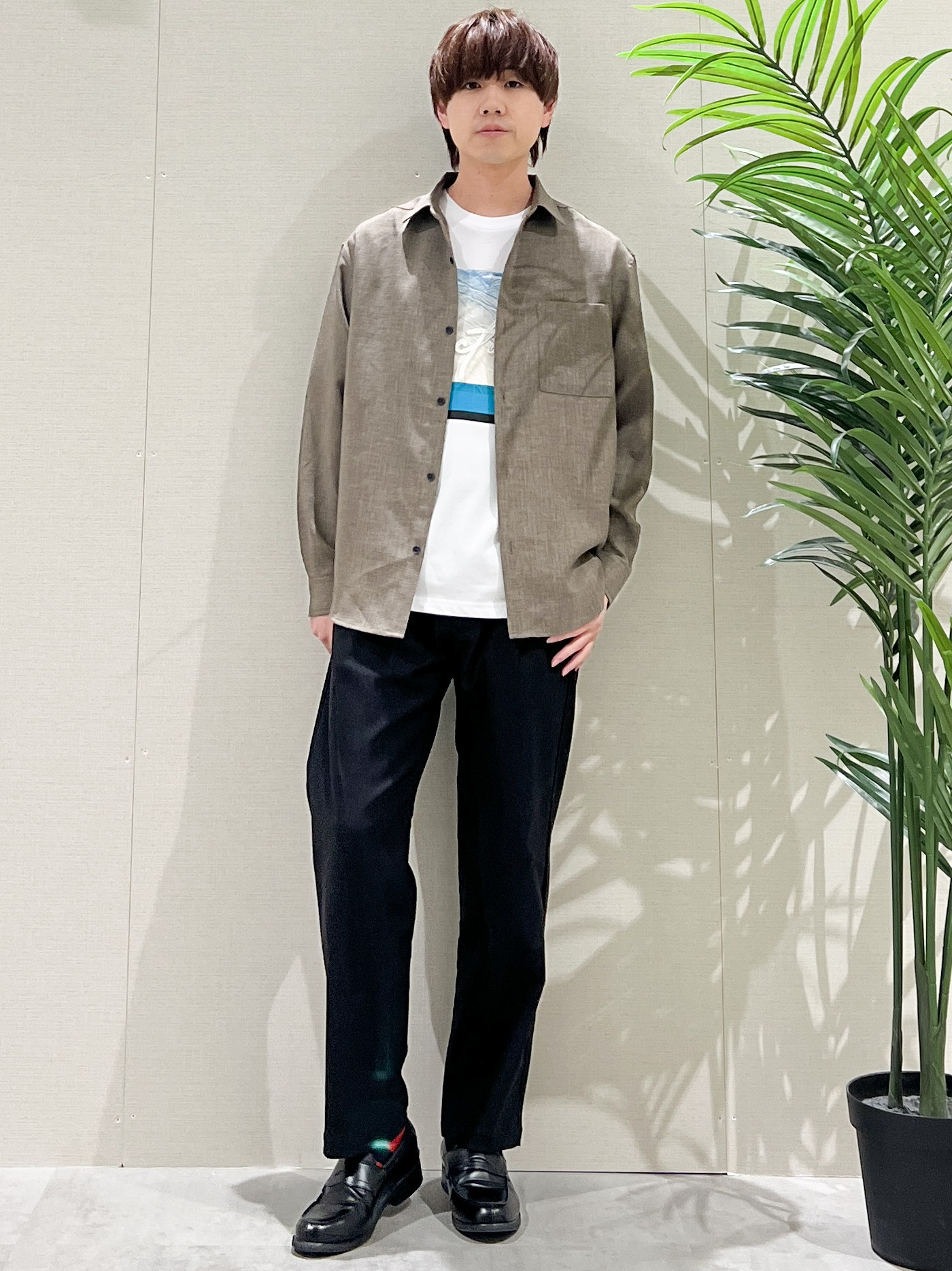 SHI-MAさんの「THE SHOP TK｜【LINO FINE】リネンライク 長袖シャツ UVカット/イージーケア/吸水速乾/洗濯機OK」を使ったコーディネート