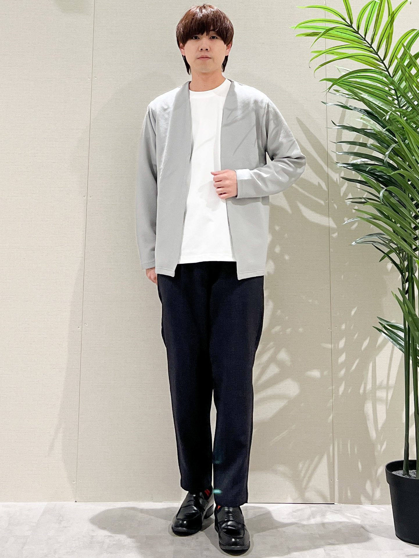 SHI-MAさんの「THE SHOP TK｜【2点セット】カーディガン＋半袖Tシャツ 洗濯機OK」を使ったコーディネート