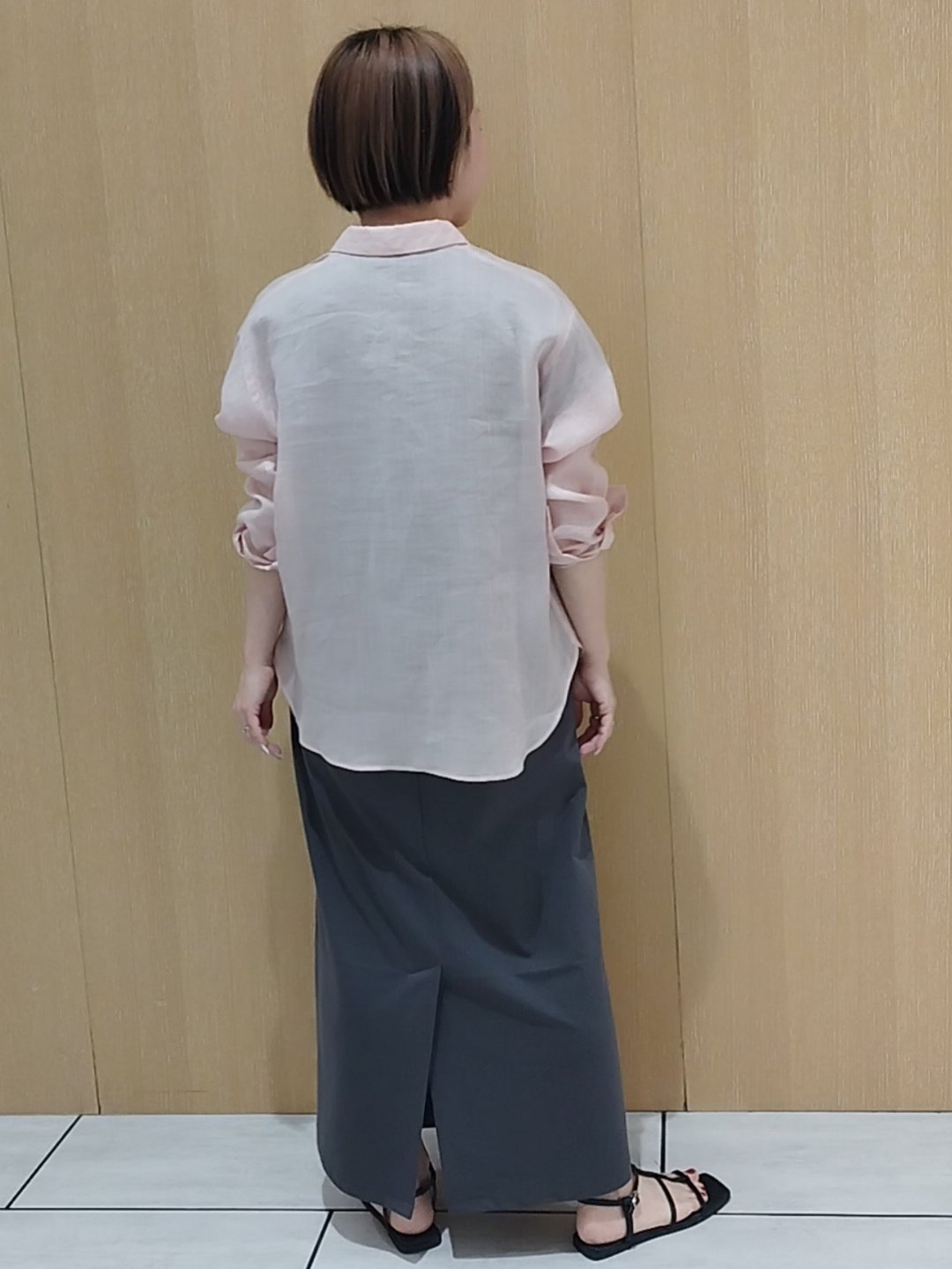 s u g iさんの「UNTITLED｜【古畑星夏さん着用/接触冷感】ドライタッチシャツ」を使ったコーディネート