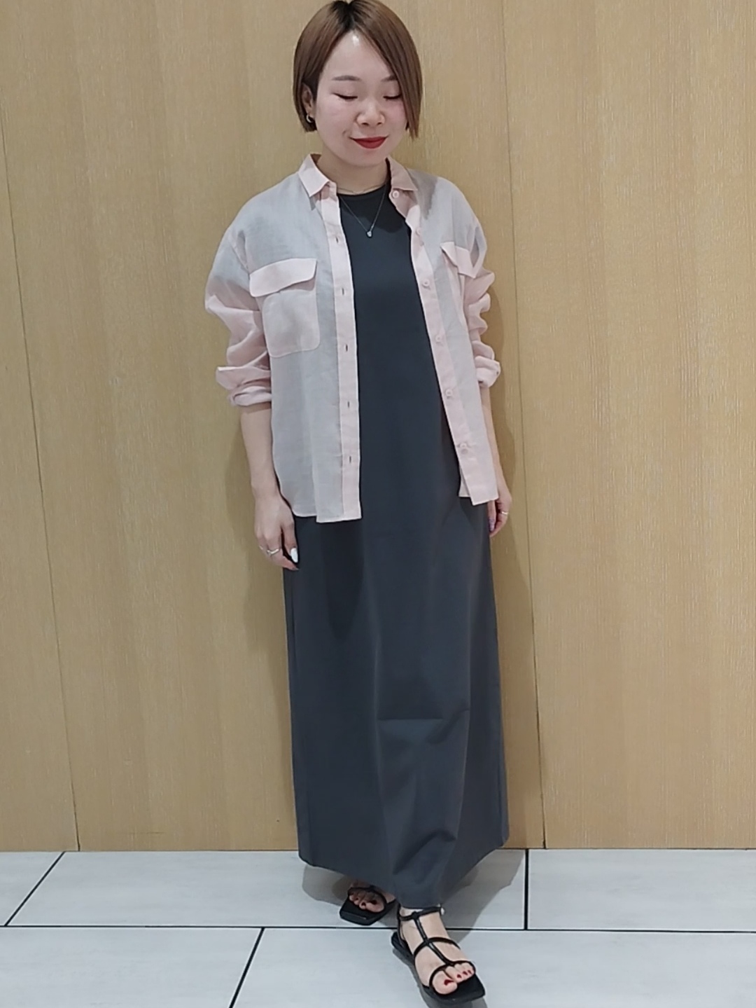 s u g iさんの「UNTITLED｜【古畑星夏さん着用/接触冷感】ドライタッチシャツ」を使ったコーディネート