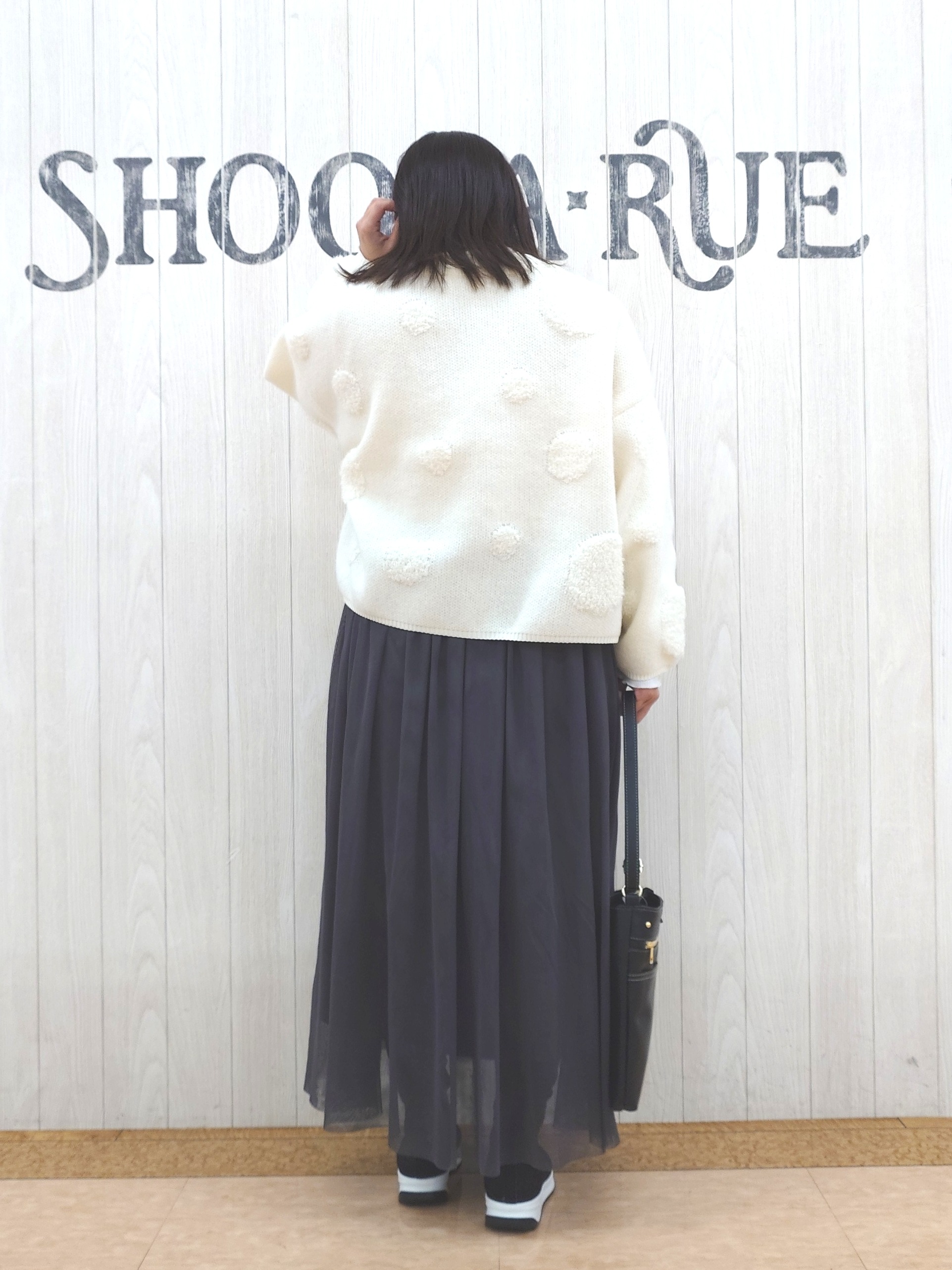 とろろさんの「SHOO･LA･RUE｜【選べる4柄】ダブルZIPで着こなし色々 柄カーディガン」を使ったコーディネート