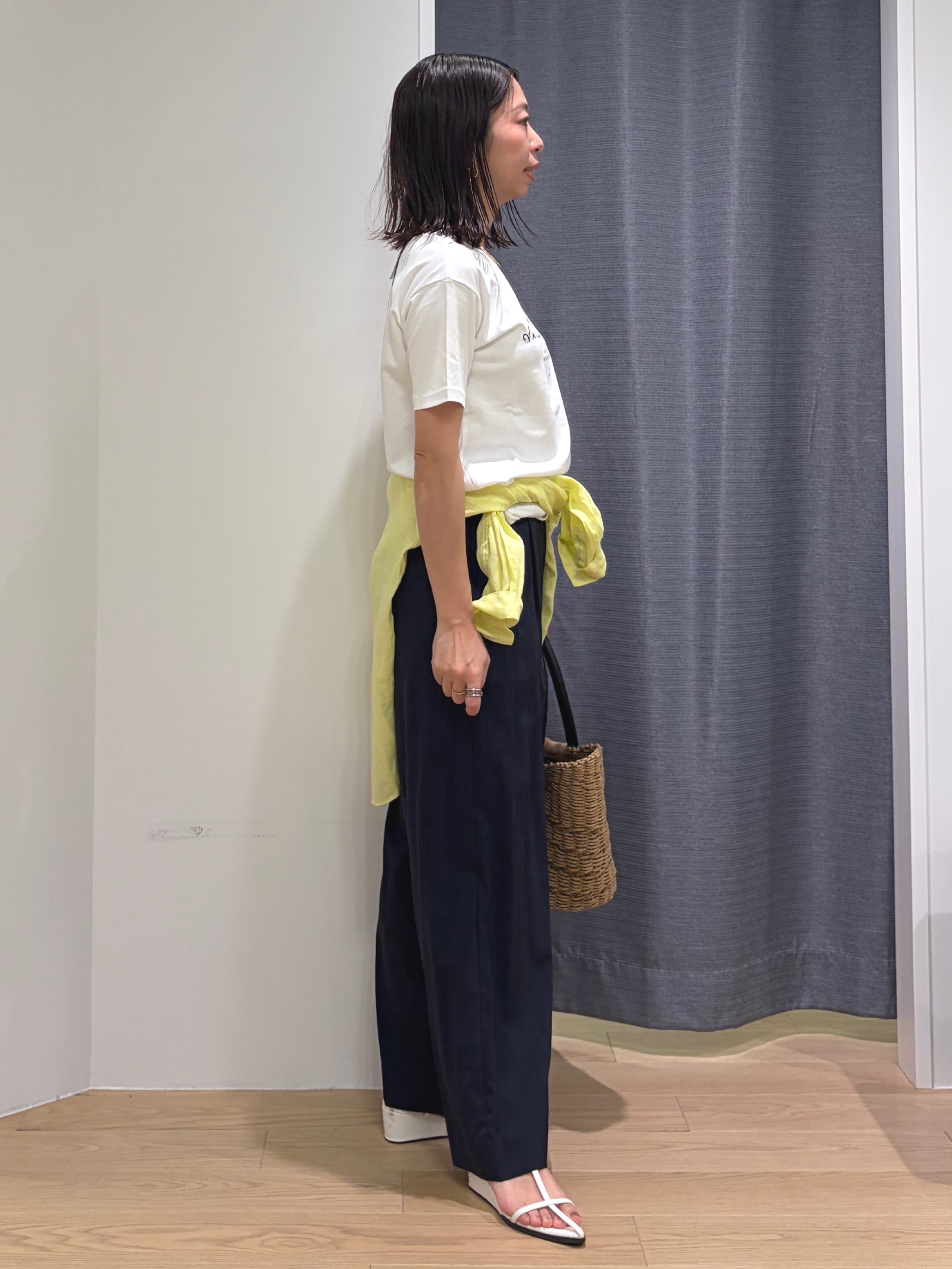 Mikoさんの「INDIVI｜【UVケア／選べるグラフィック】スムースジャージTシャツ」を使ったコーディネート