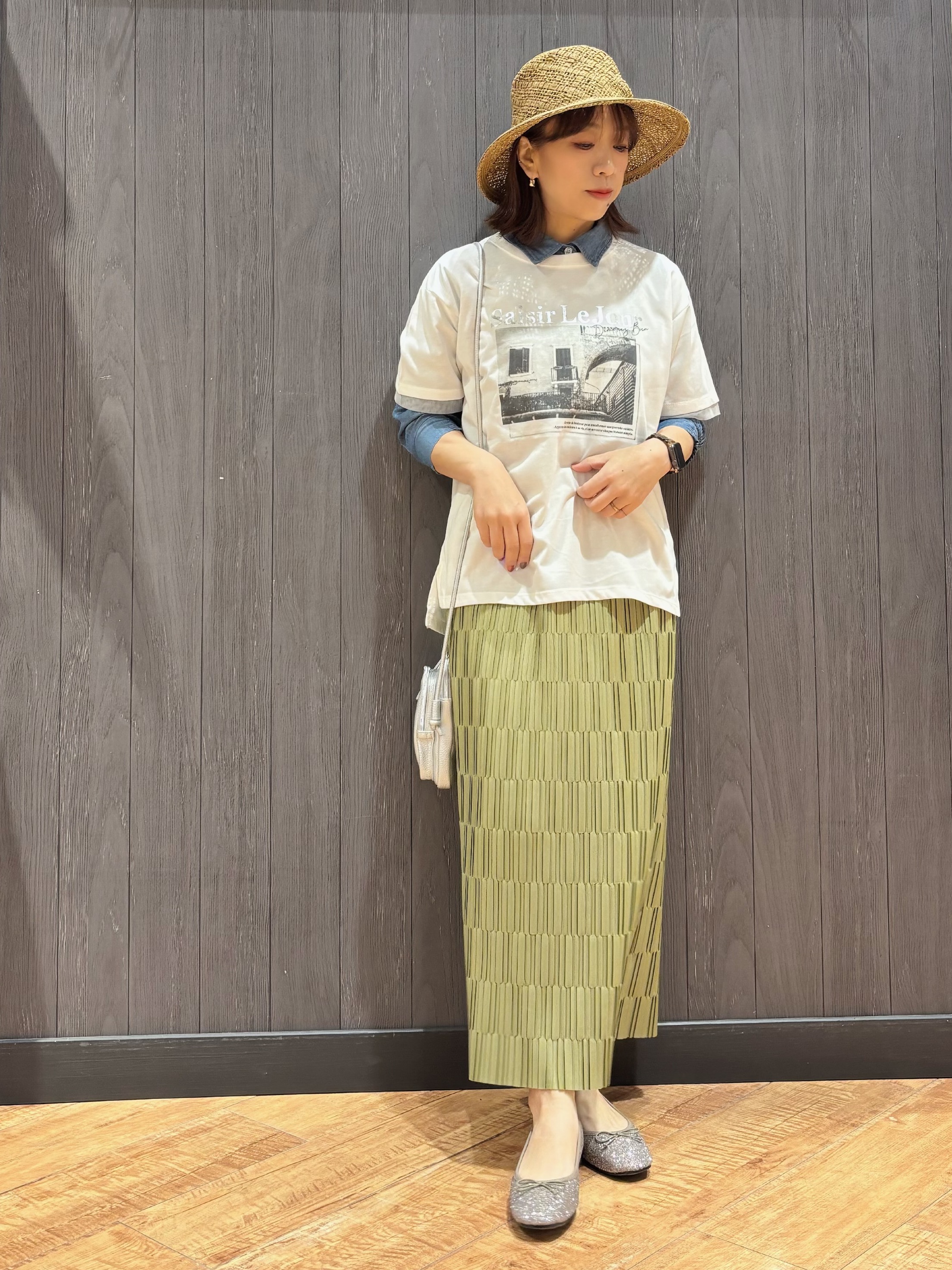 meiさんの「SHOO･LA･RUE｜【ひんやり/S-LL/洗濯機可】色・柄選べる お袖チュールレイヤード プリントアソートTシャツ」を使ったコーディネート