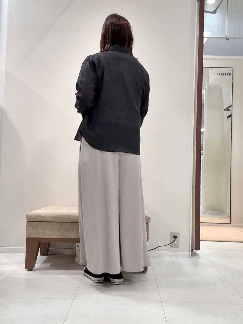 YUIさんの「UNTITLED｜【古畑星夏さん着用/接触冷感】ドライタッチシャツ」を使ったコーディネート