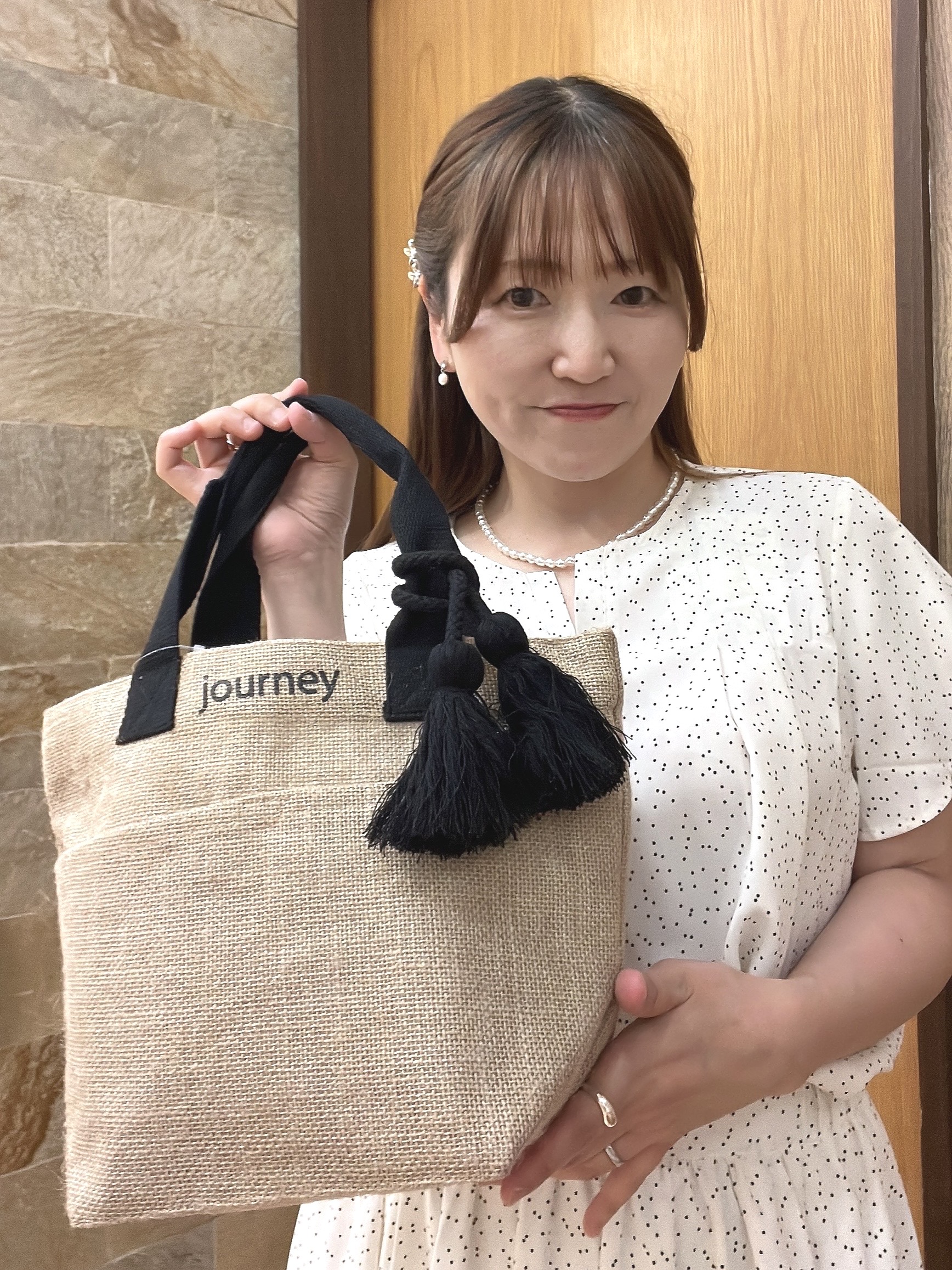 ゆっきーさんの「SHOO･LA･RUE｜【ひんやり/UV/セットアップ可】洗濯後しわになりにくい スキッパーブラウス」を使ったコーディネート