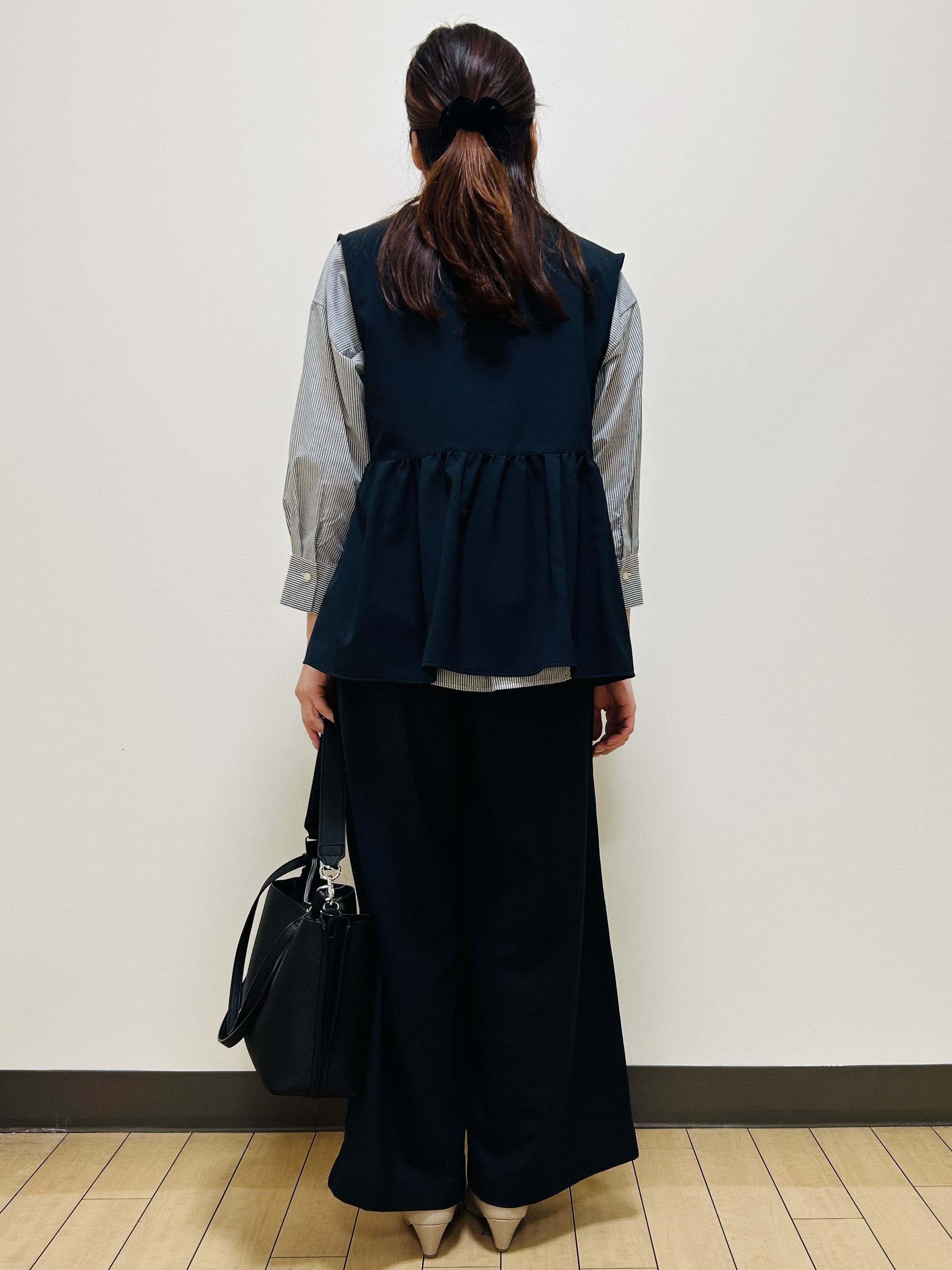 miiiさんの「Reflect｜【接触冷感】八分袖フロントフリルブラウス」を使ったコーディネート