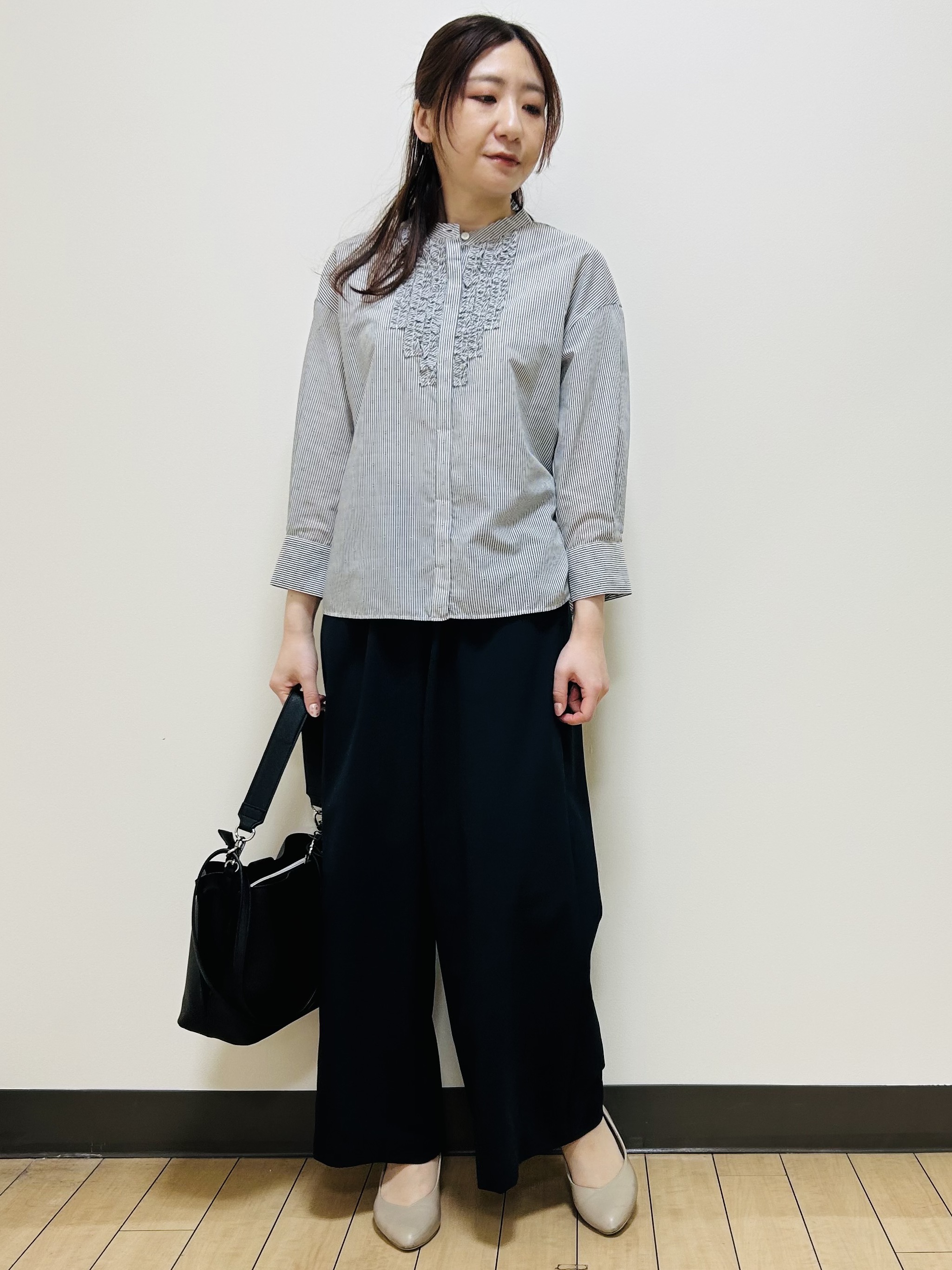 miiiさんの「Reflect｜【接触冷感】八分袖フロントフリルブラウス」を使ったコーディネート