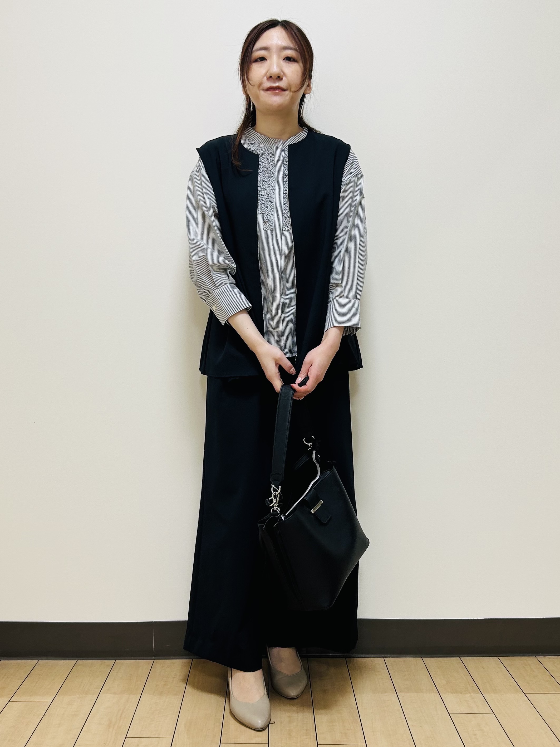 miiiさんの「Reflect｜【接触冷感】八分袖フロントフリルブラウス」を使ったコーディネート