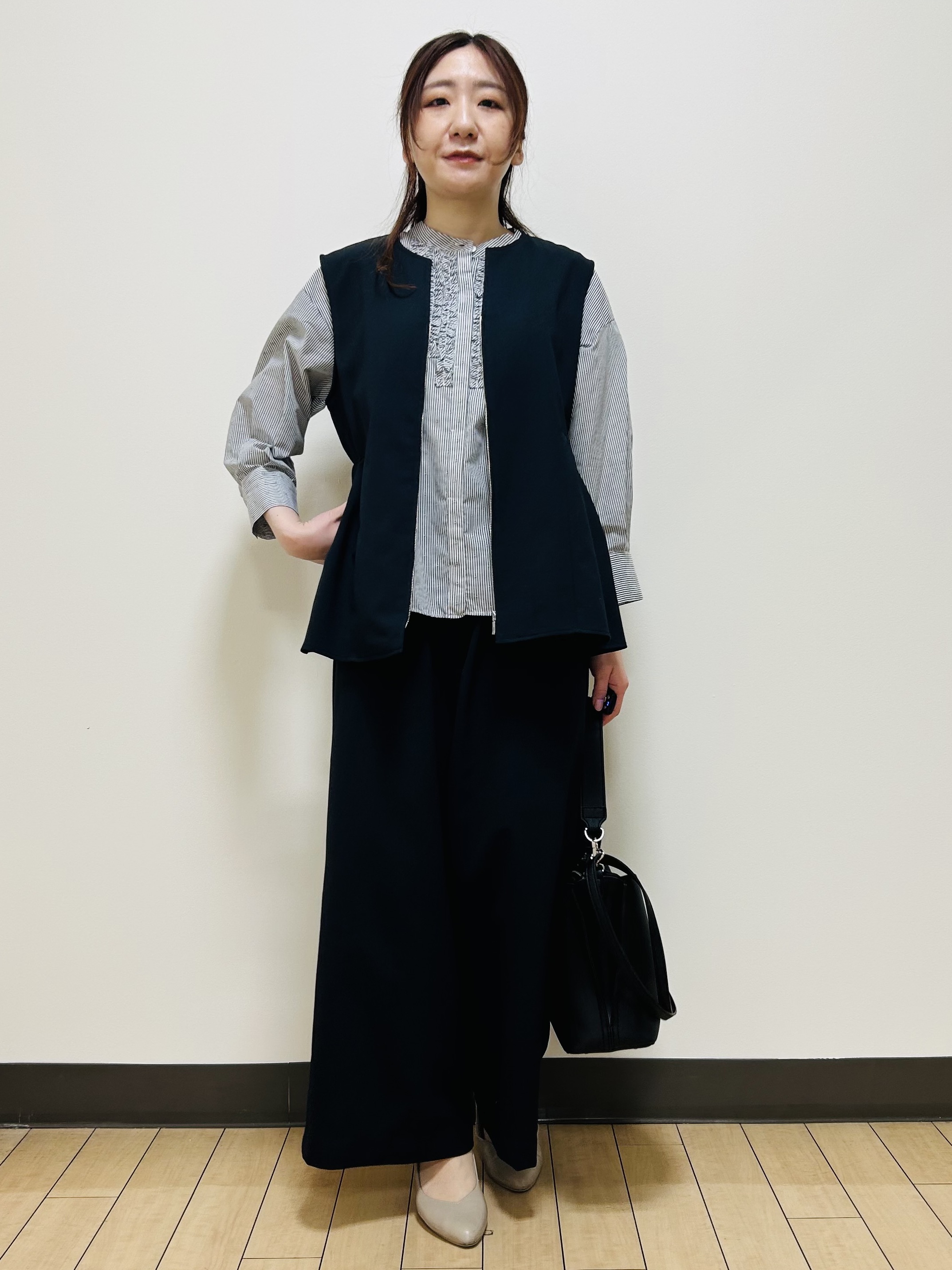 miiiさんの「Reflect｜【接触冷感】八分袖フロントフリルブラウス」を使ったコーディネート