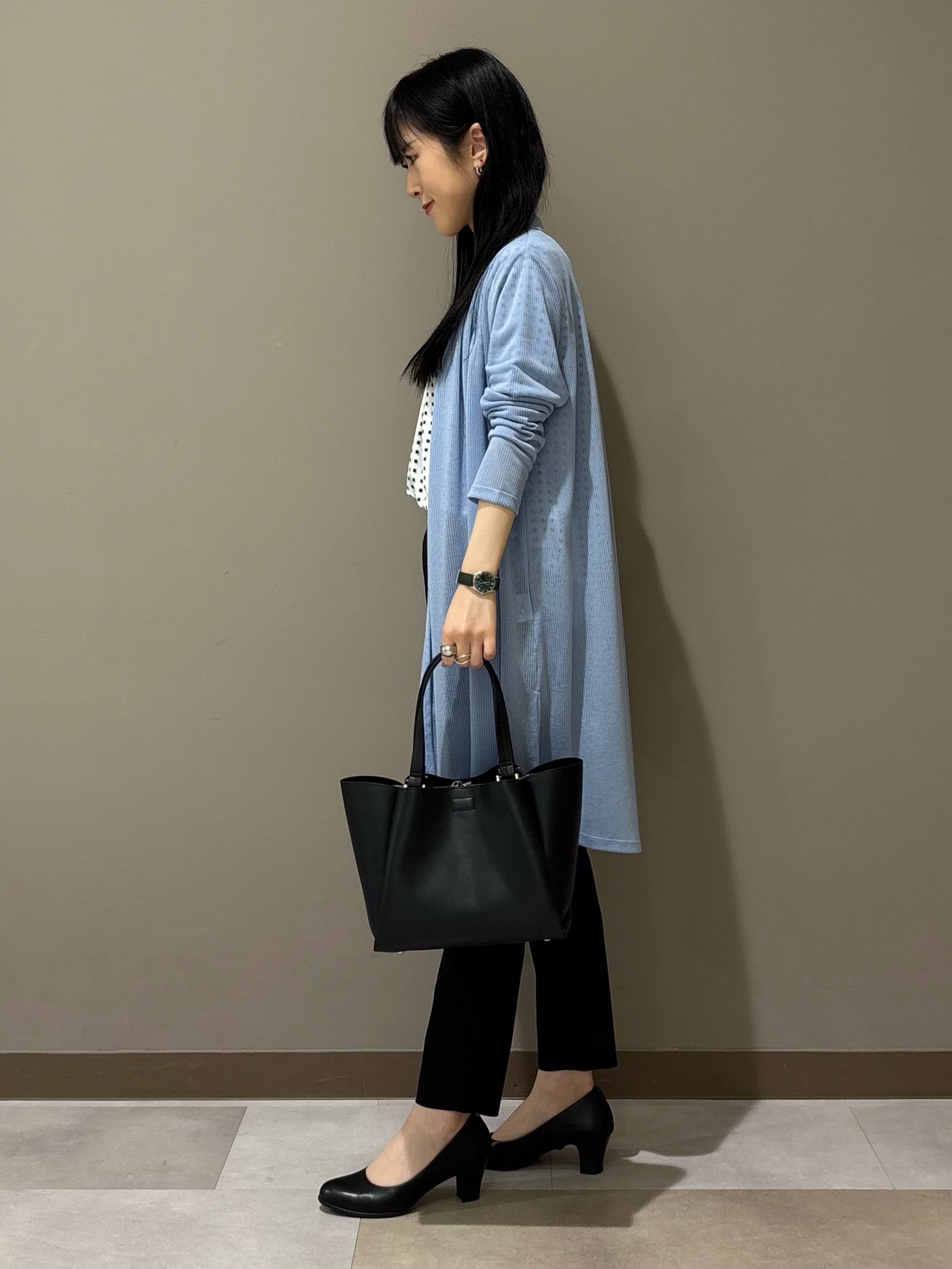 KEIKOさんの「INDIVI｜【洗える／アンサンブル可能】シアースストライプカーディガン」を使ったコーディネート