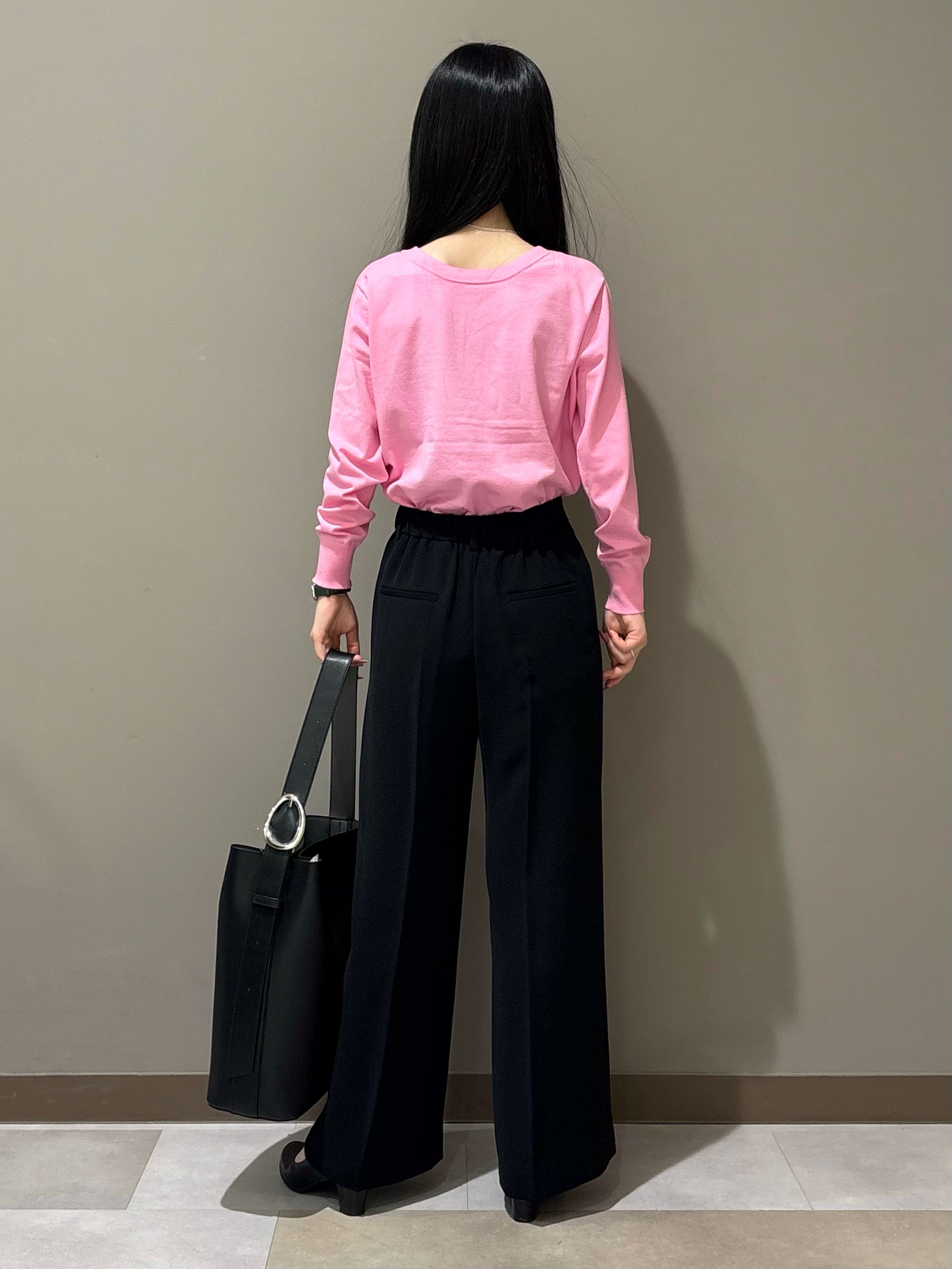 KEIKOさんの「INDIVI｜【洗える／アンサンブル可能】シンプルデザインニット」を使ったコーディネート