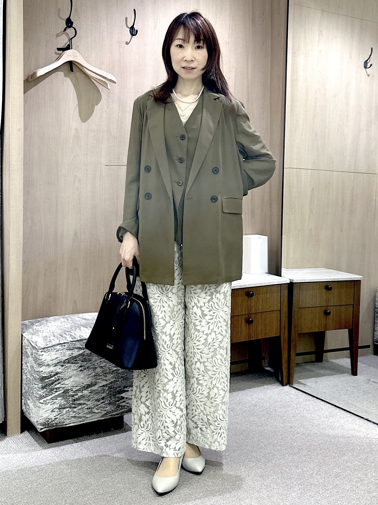 Miwaさんの「UNTITLED｜【セットアップ可/接触冷感/通気性】ドライシアーVネックジレ」を使ったコーディネート