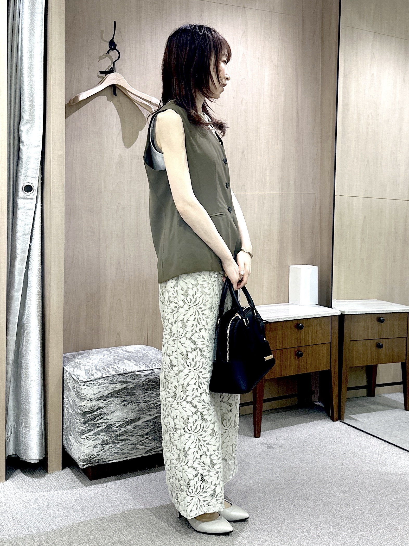 Miwaさんの「UNTITLED｜【セットアップ可/接触冷感/通気性】ドライシアーVネックジレ」を使ったコーディネート