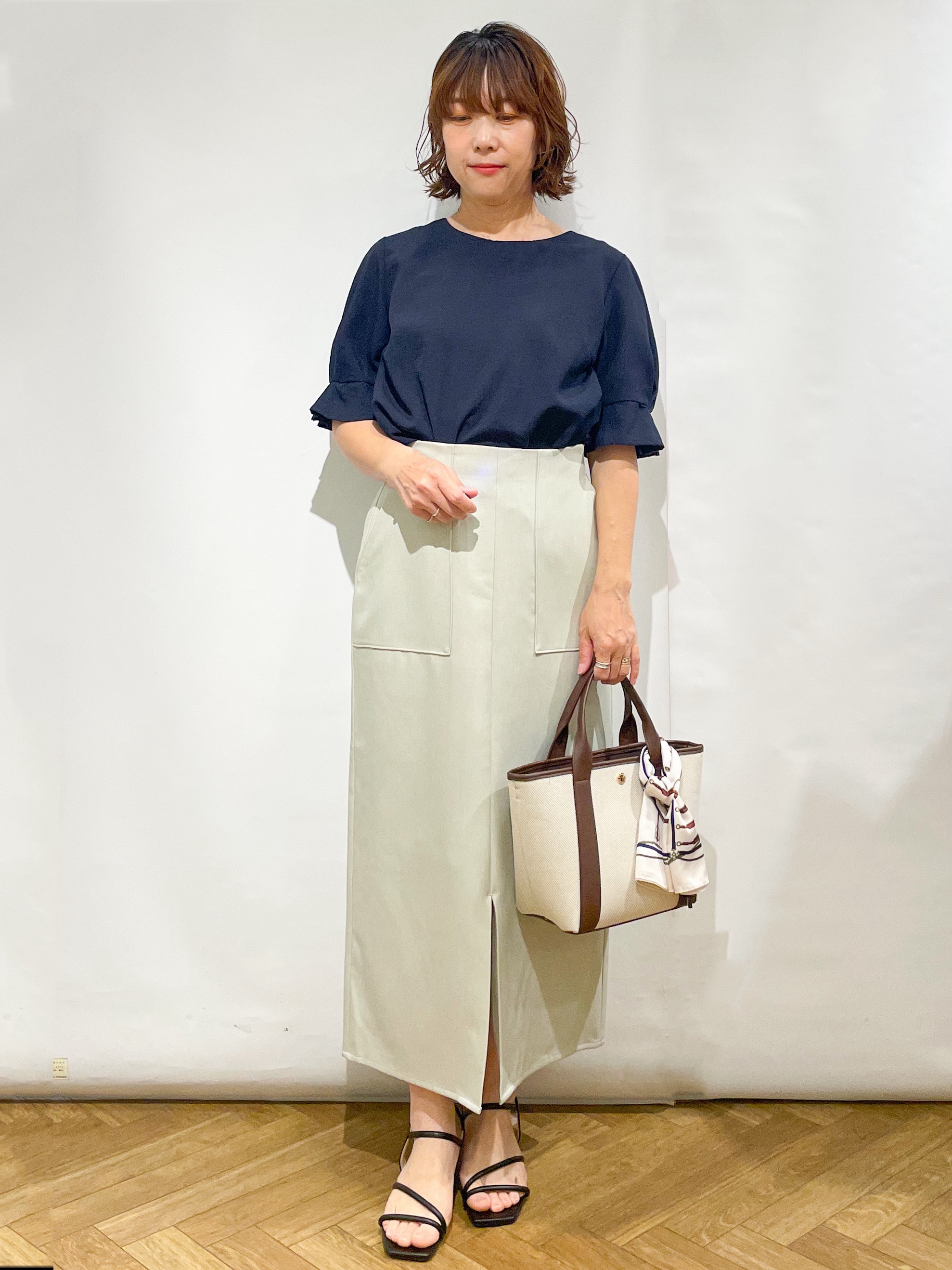 なかさんの「index｜【接触冷感】タックパフスリーブブラウス《吸水速乾／防シワ／洗濯機OK／XS～3L／6col》」を使ったコーディネート