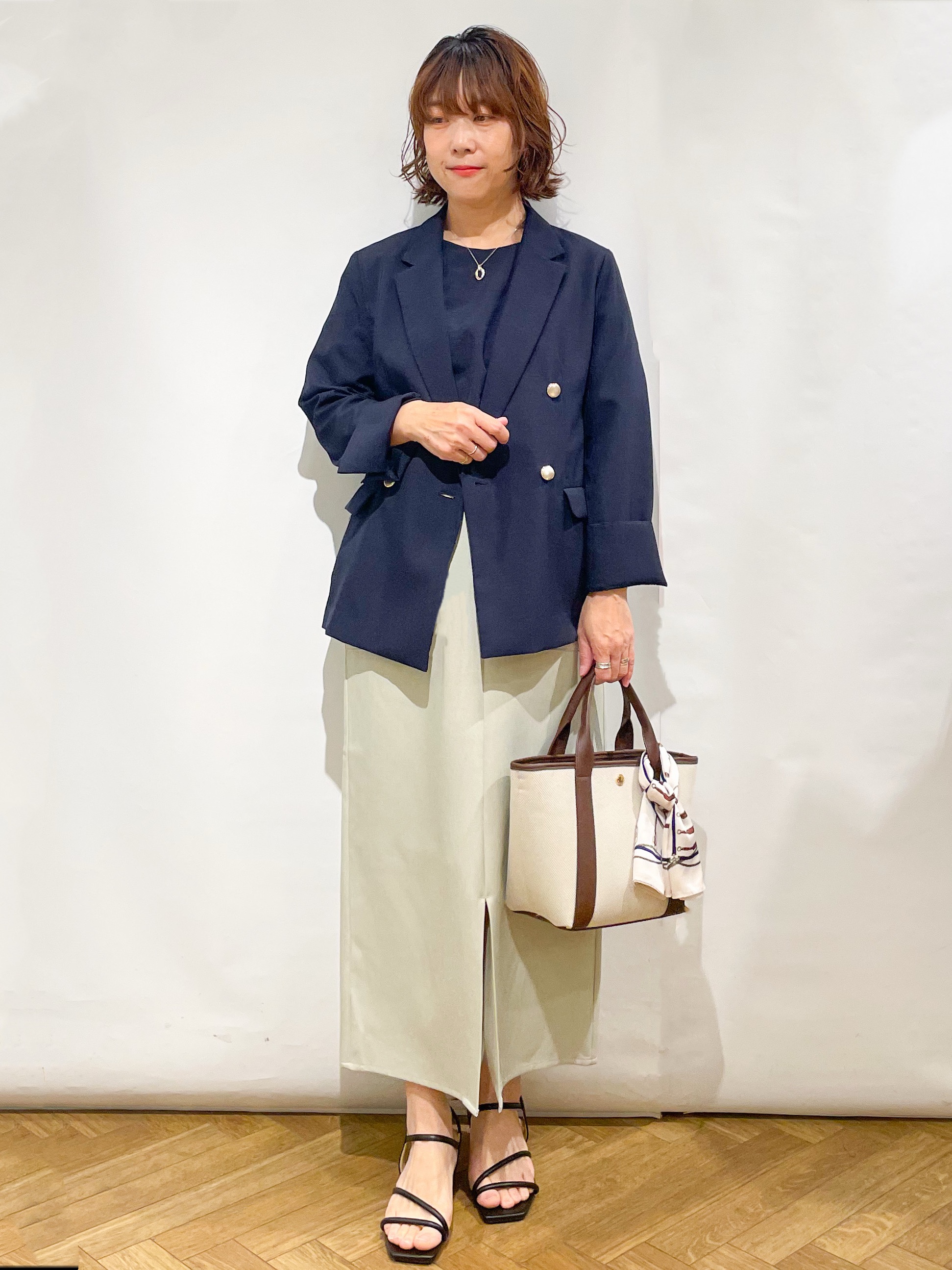 なかさんの「index｜【接触冷感】タックパフスリーブブラウス《吸水速乾／防シワ／洗濯機OK／XS～3L／6col》」を使ったコーディネート