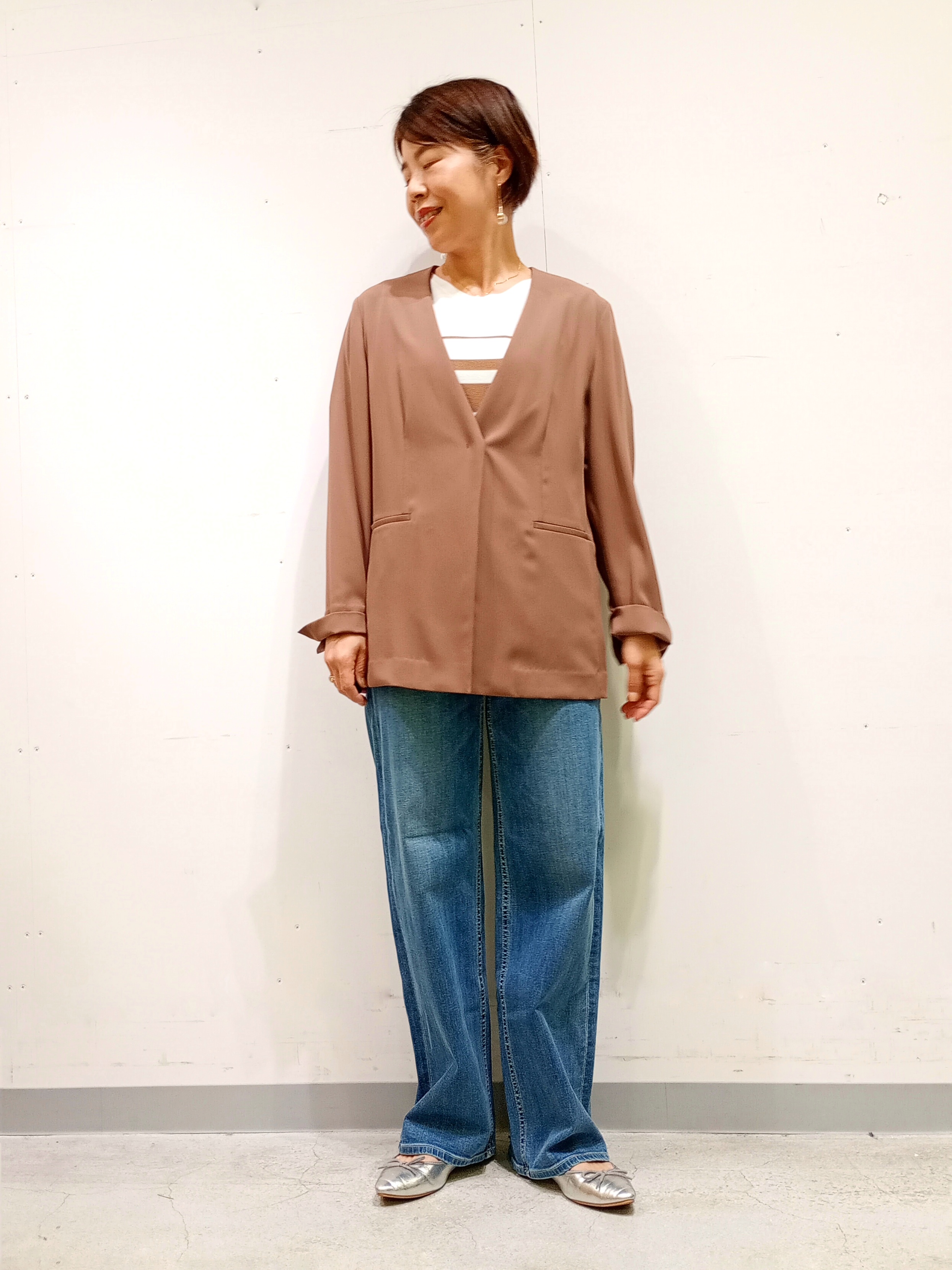 Kさんの「INDIVI｜【さらに軽く軽快！／着る日傘】ノーカラージャケット」を使ったコーディネート