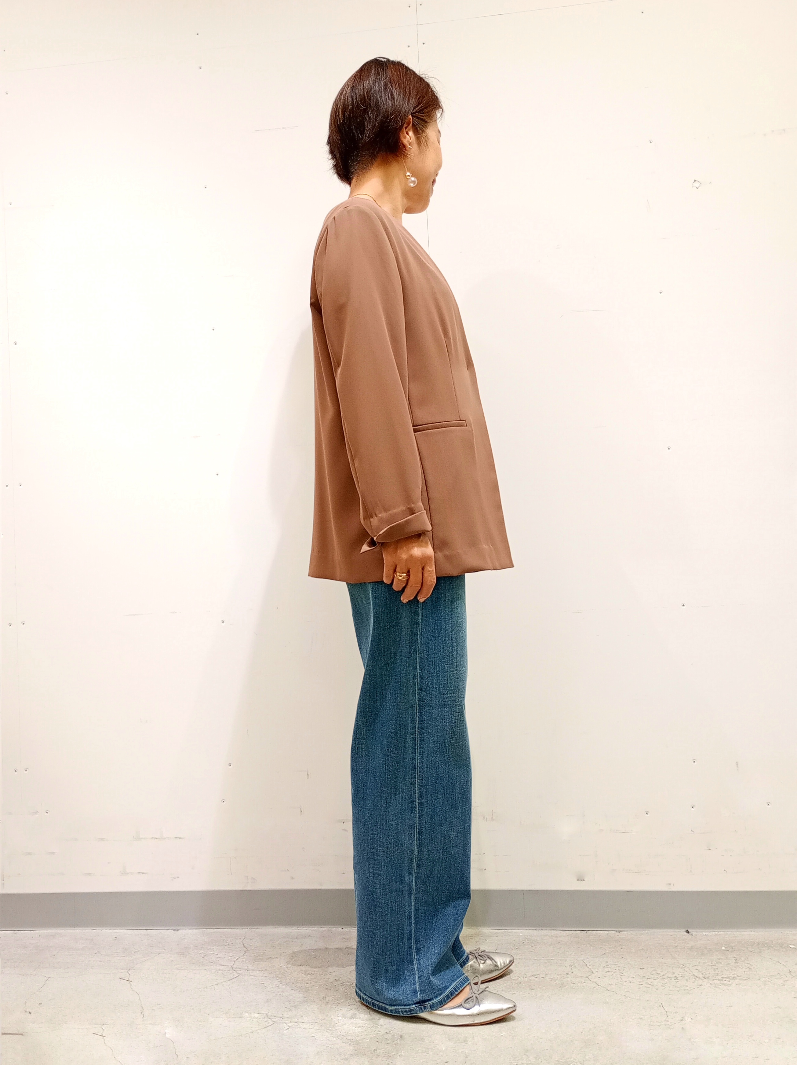 Kさんの「INDIVI｜【さらに軽く軽快！／着る日傘】ノーカラージャケット」を使ったコーディネート