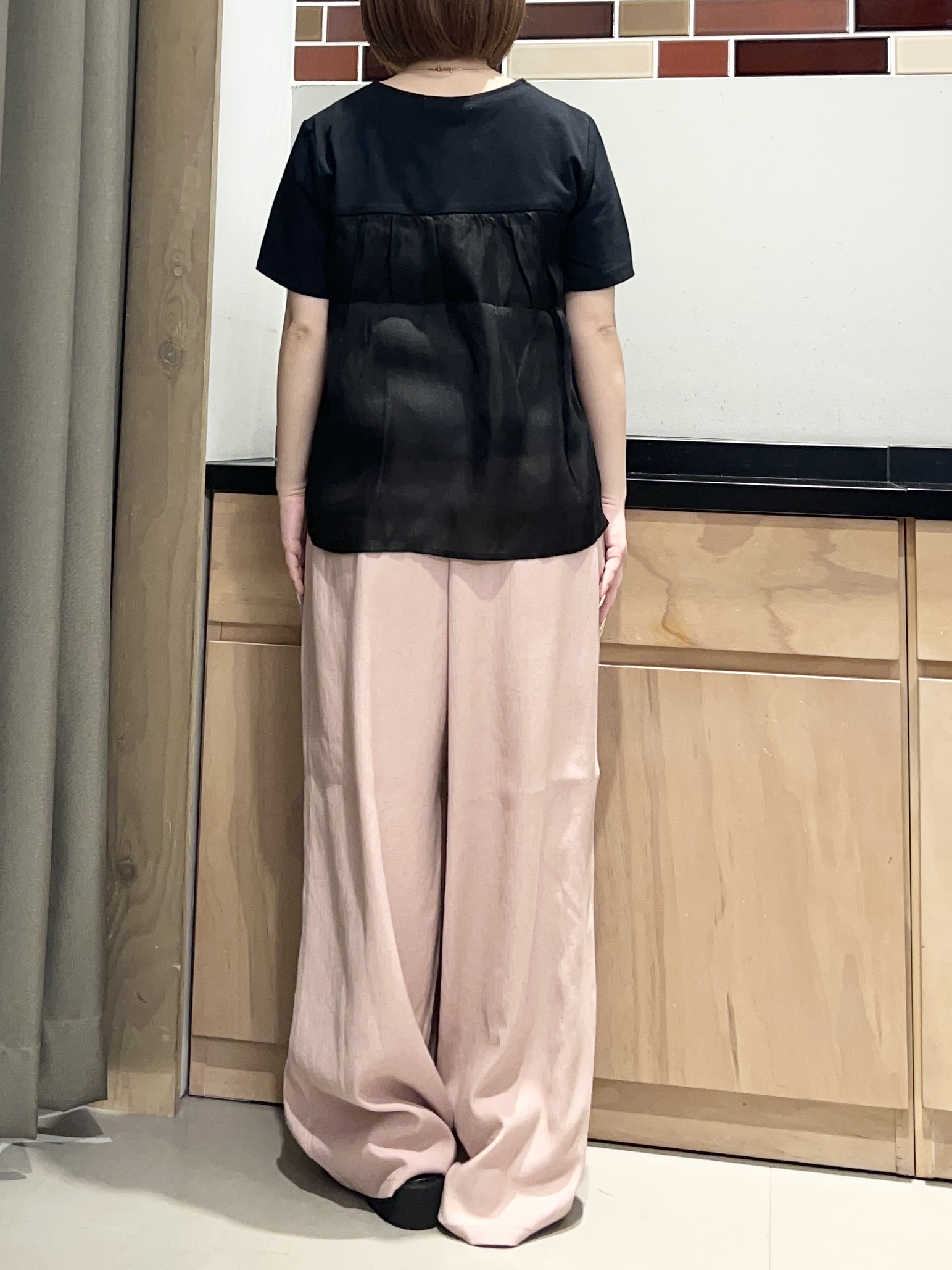 かのさんの「THE SHOP TK｜【ひんやり／吸水速乾／UV】ビスチェ風 切り替えTシャツ」を使ったコーディネート