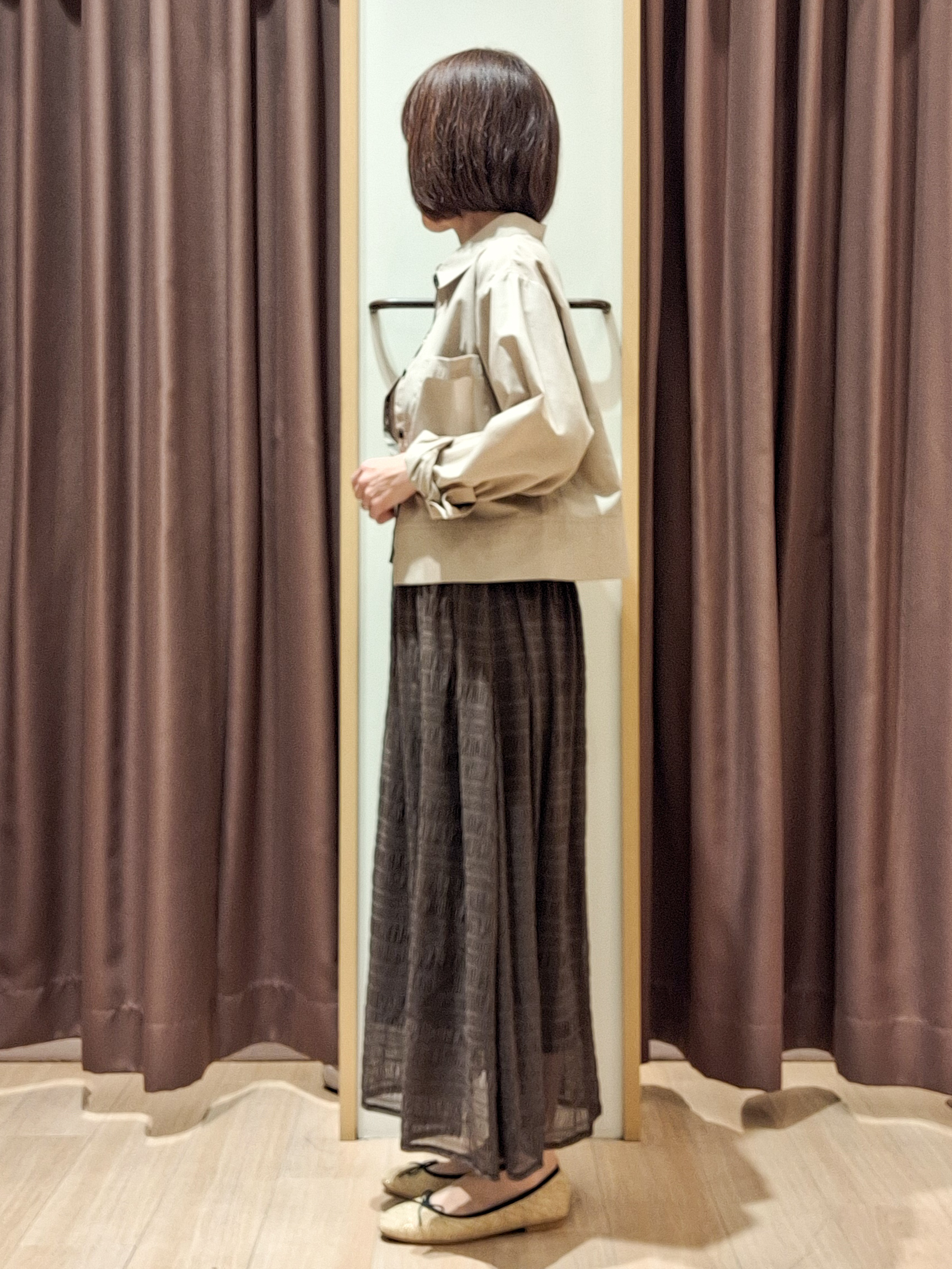 ウタさんの「grove｜【貴島明日香さん着用／イージーケア／接触冷感】麻混クロップドシャツ」を使ったコーディネート