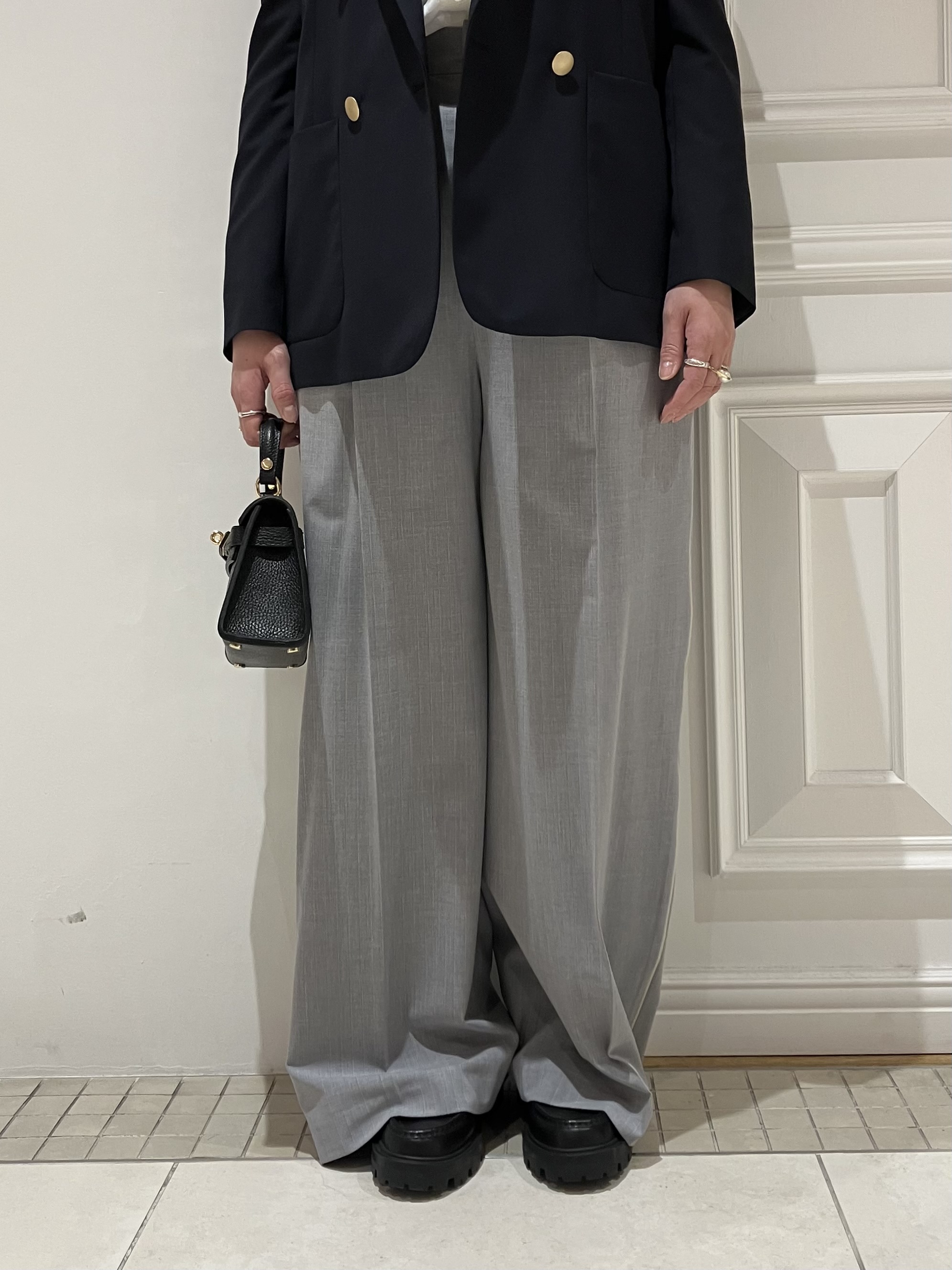 TAJIさんの「DRESSTERIOR｜コンフォート ダブルブレザー」を使ったコーディネート
