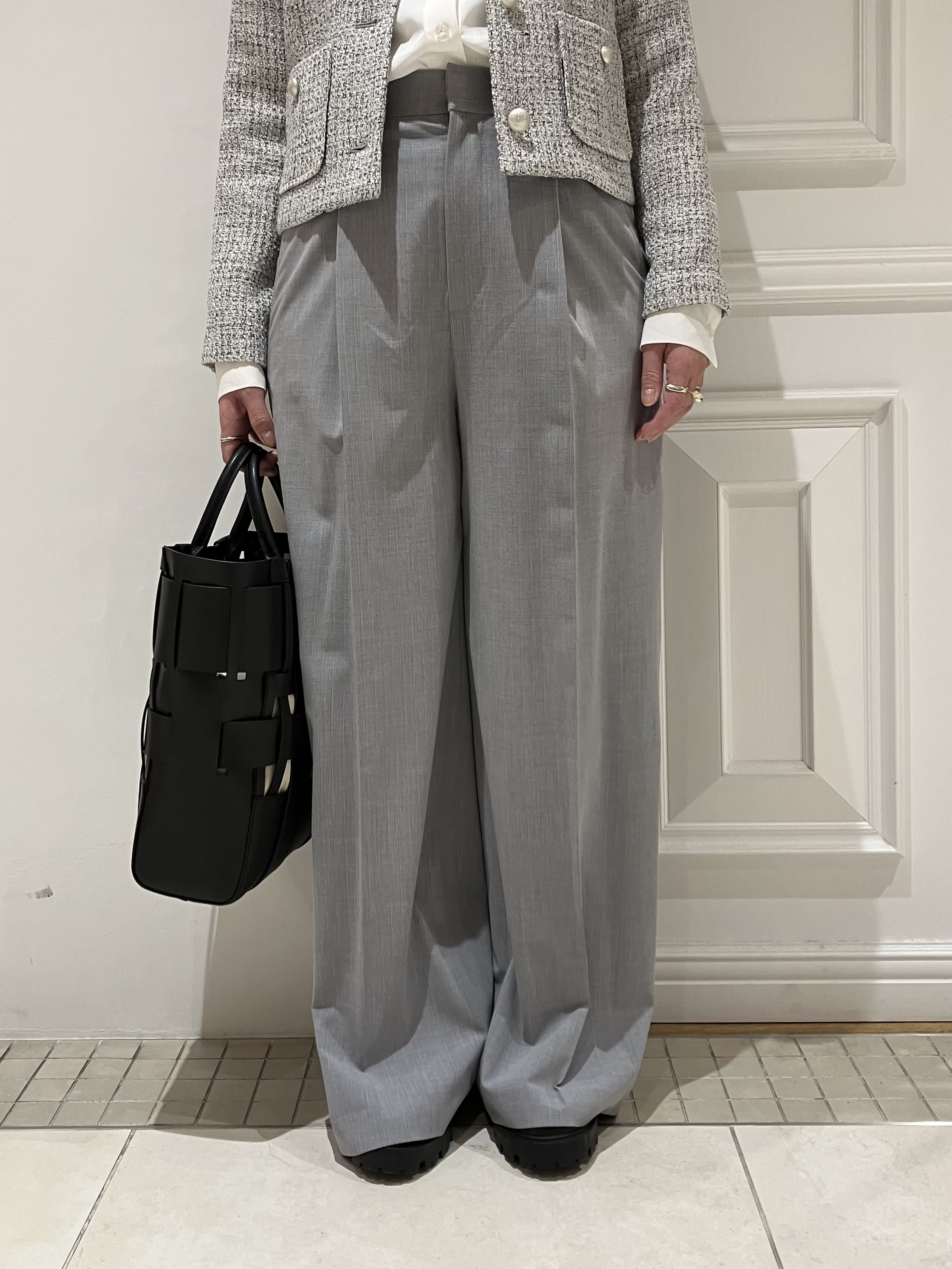 TAJIさんの「DRESSTERIOR｜◆ラメミックスツイードジャケット」を使ったコーディネート
