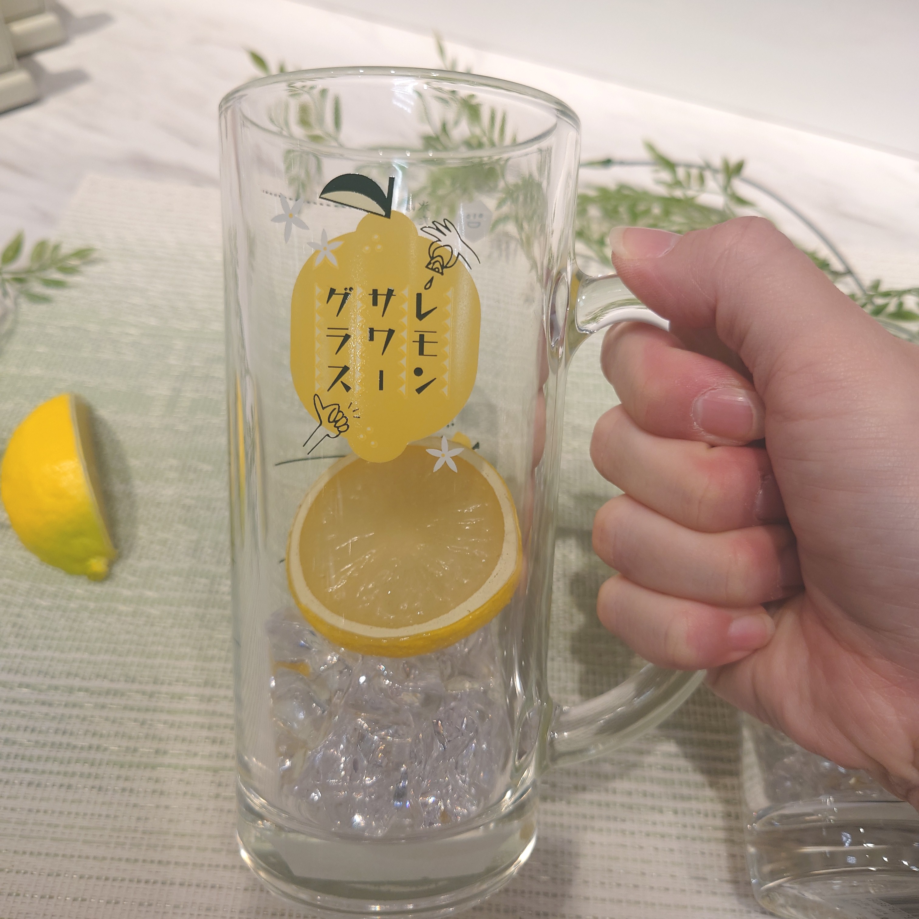 wave3さんの「212 KITCHEN STORE｜レモンサワージョッキ (目安つき)」を使ったコーディネート