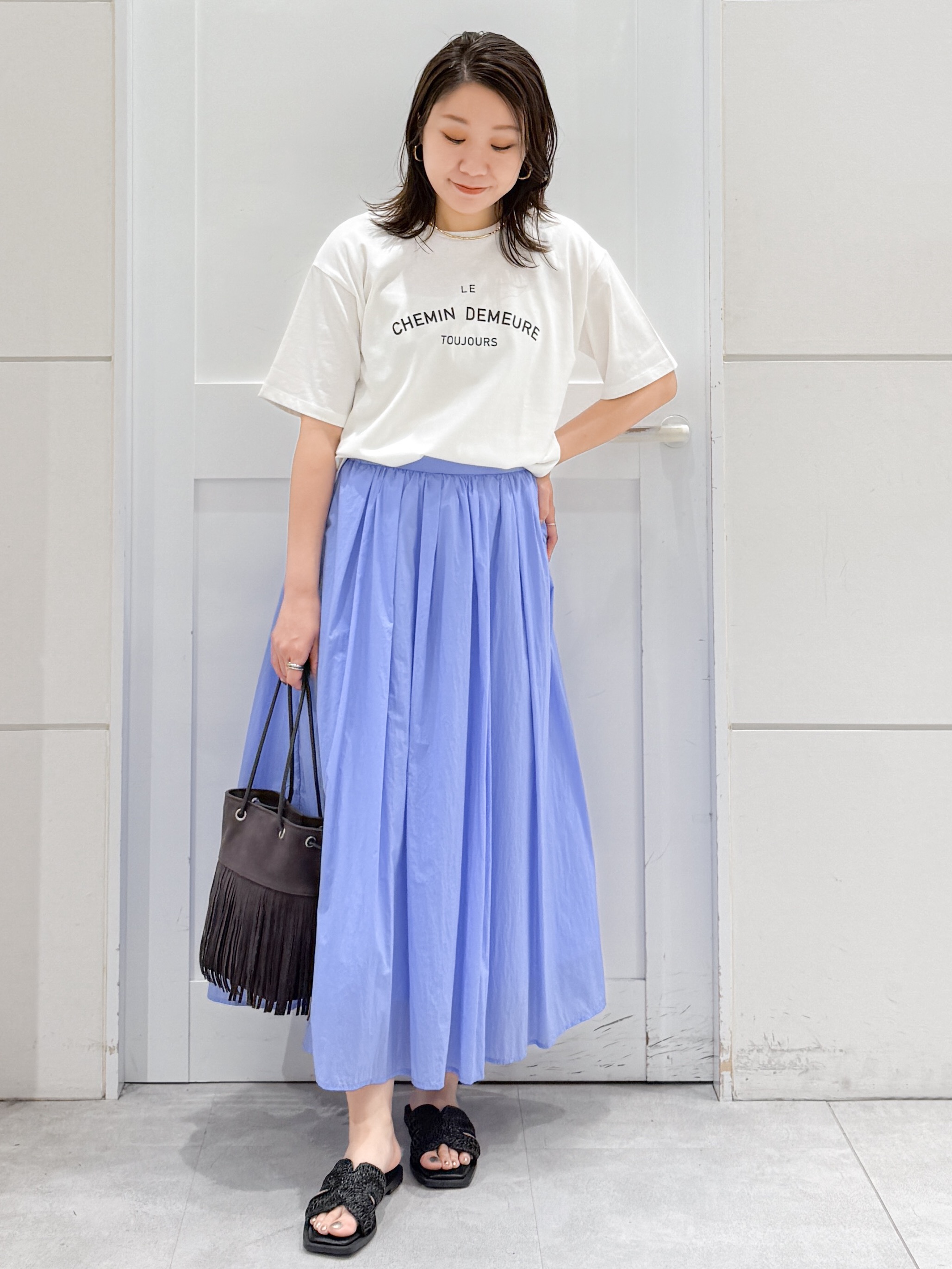 yuka.aさんの「OPAQUE.CLIP｜ロゴプリントアソートTシャツ【洗濯機OK】」を使ったコーディネート