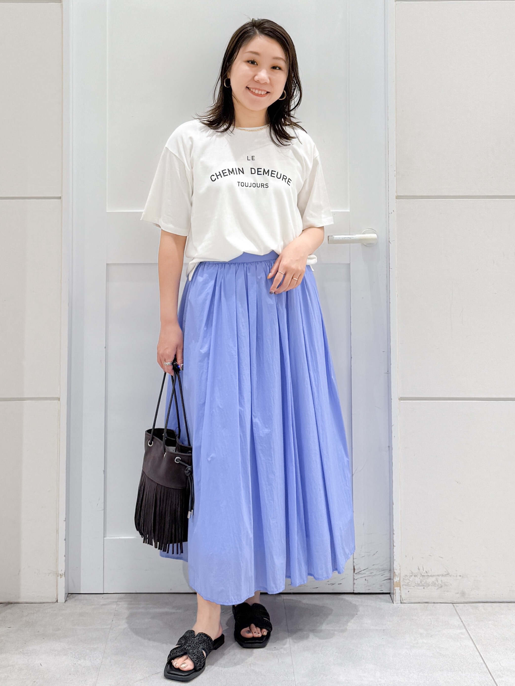 yuka.aさんの「OPAQUE.CLIP｜ロゴプリントアソートTシャツ【洗濯機OK】」を使ったコーディネート