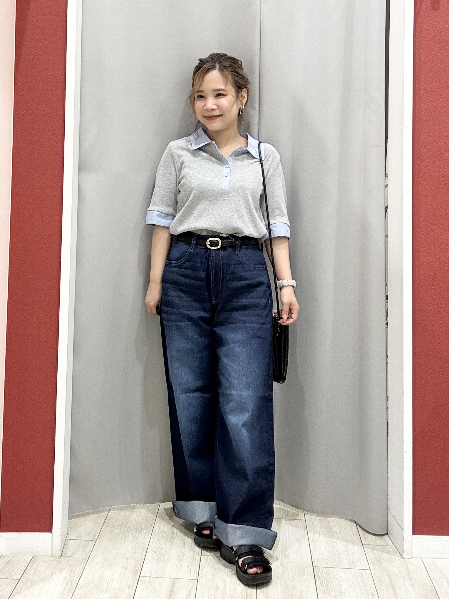 shioさんの「SHOO･LA･RUE｜【洗濯機可/S-LL】シャツレイヤード風 テレコポロトップス」を使ったコーディネート