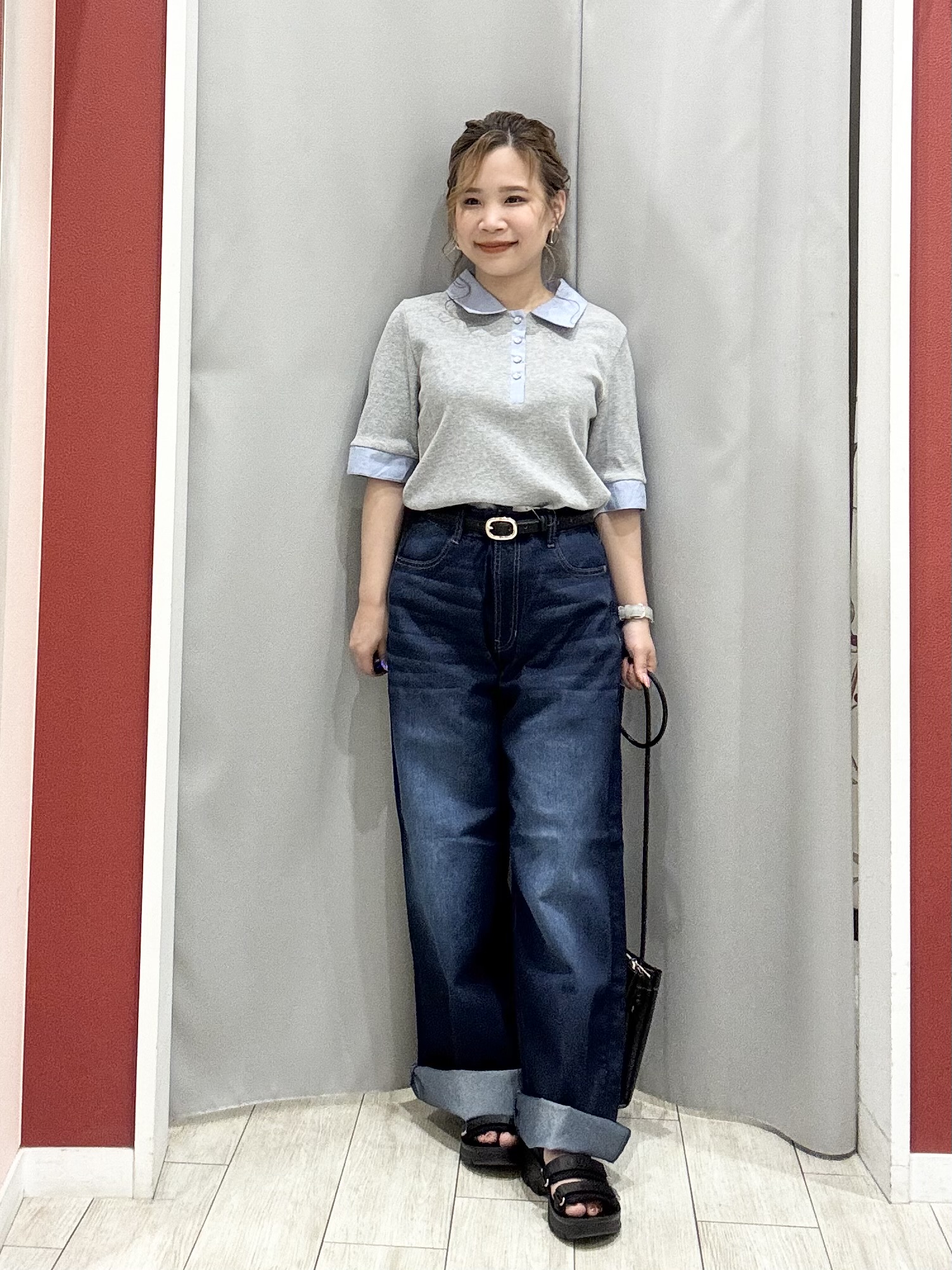 shioさんの「SHOO･LA･RUE｜【洗濯機可/S-LL】シャツレイヤード風 テレコポロトップス」を使ったコーディネート