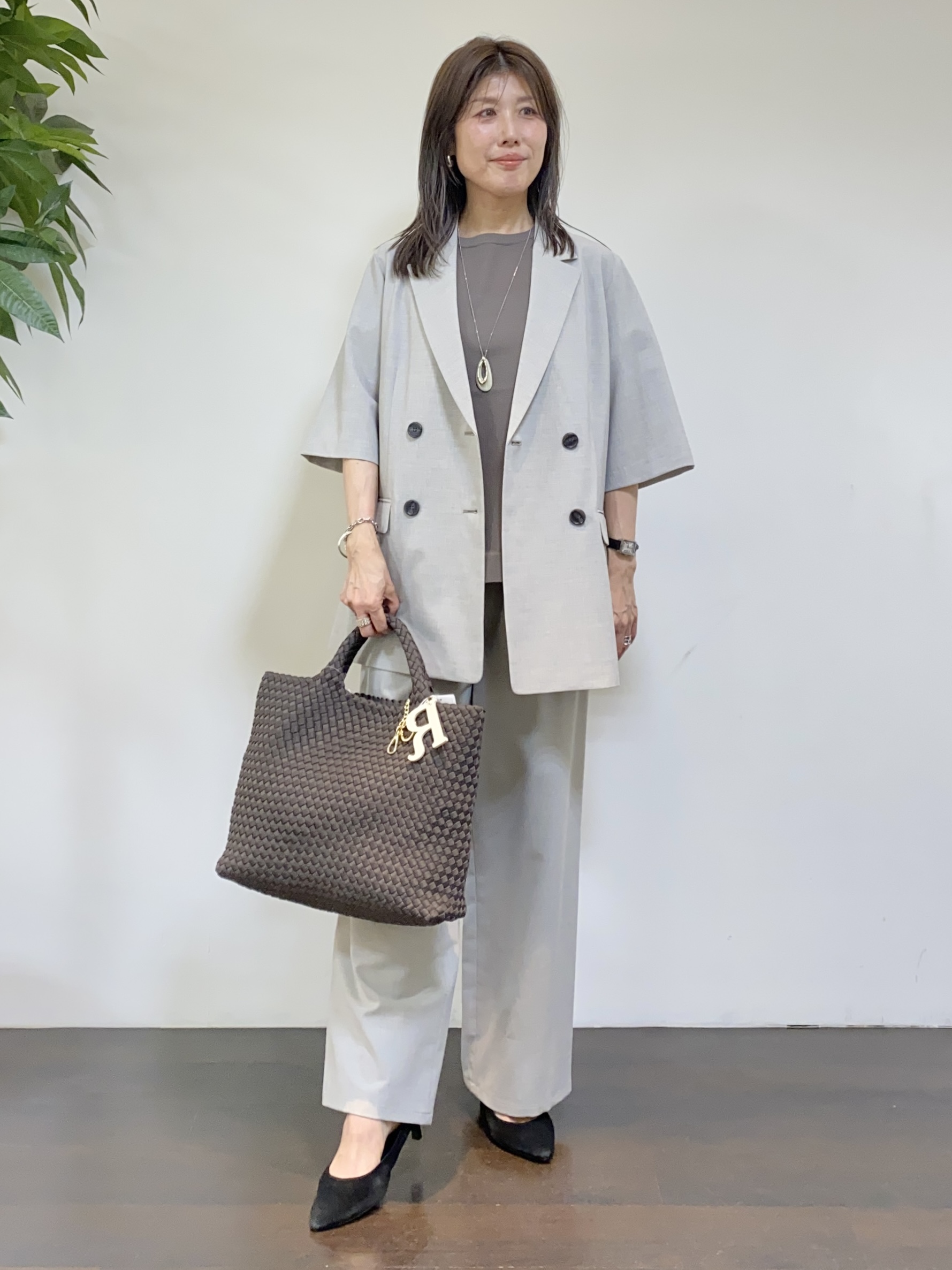tomoさんの「UNTITLED｜【シワになりにくい/セットアップ可/接触冷感】ハーフスリーブジャケット」を使ったコーディネート