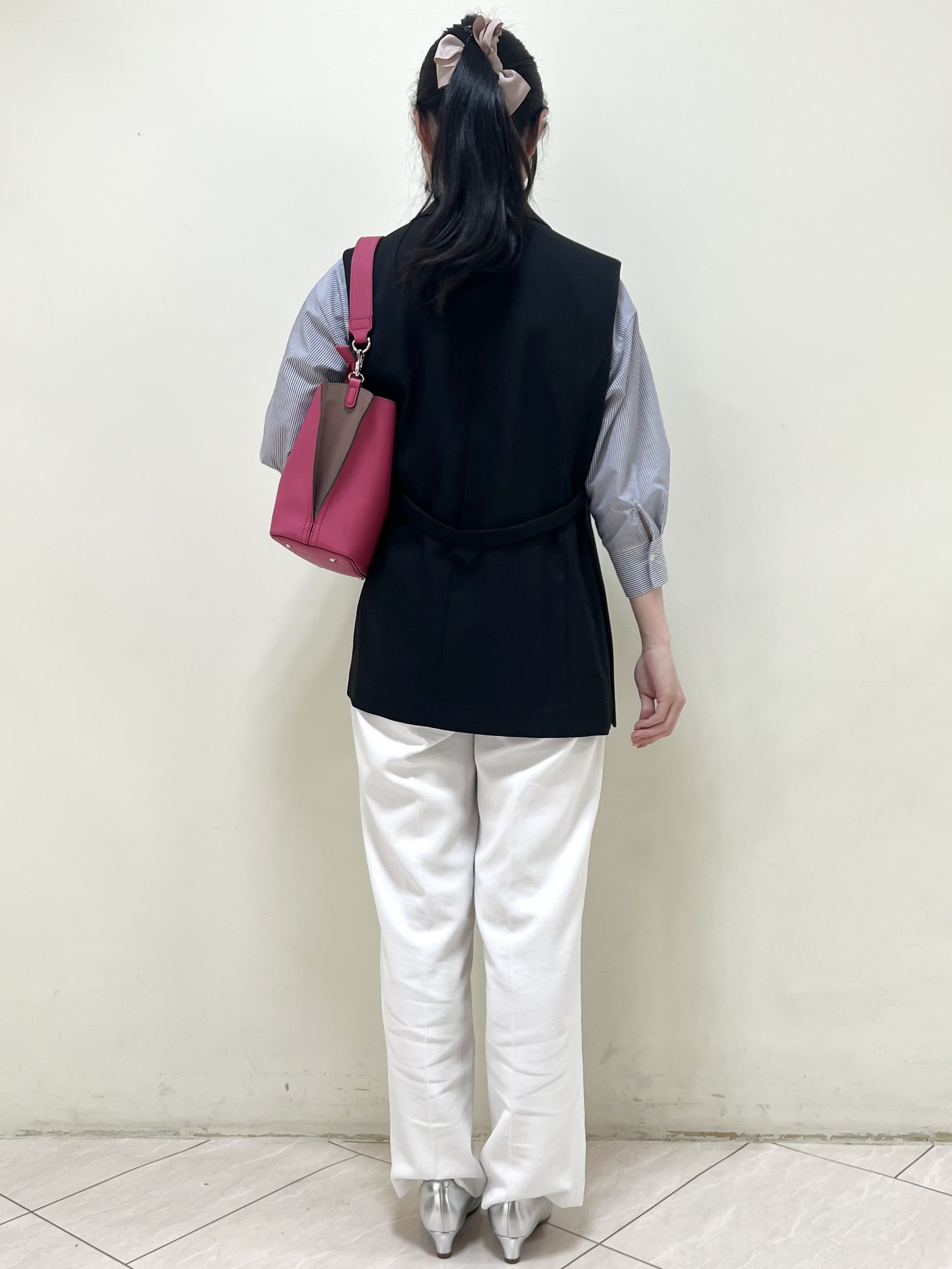 yanaさんの「Reflect｜【セットアップ可】リネンライクジレ」を使ったコーディネート