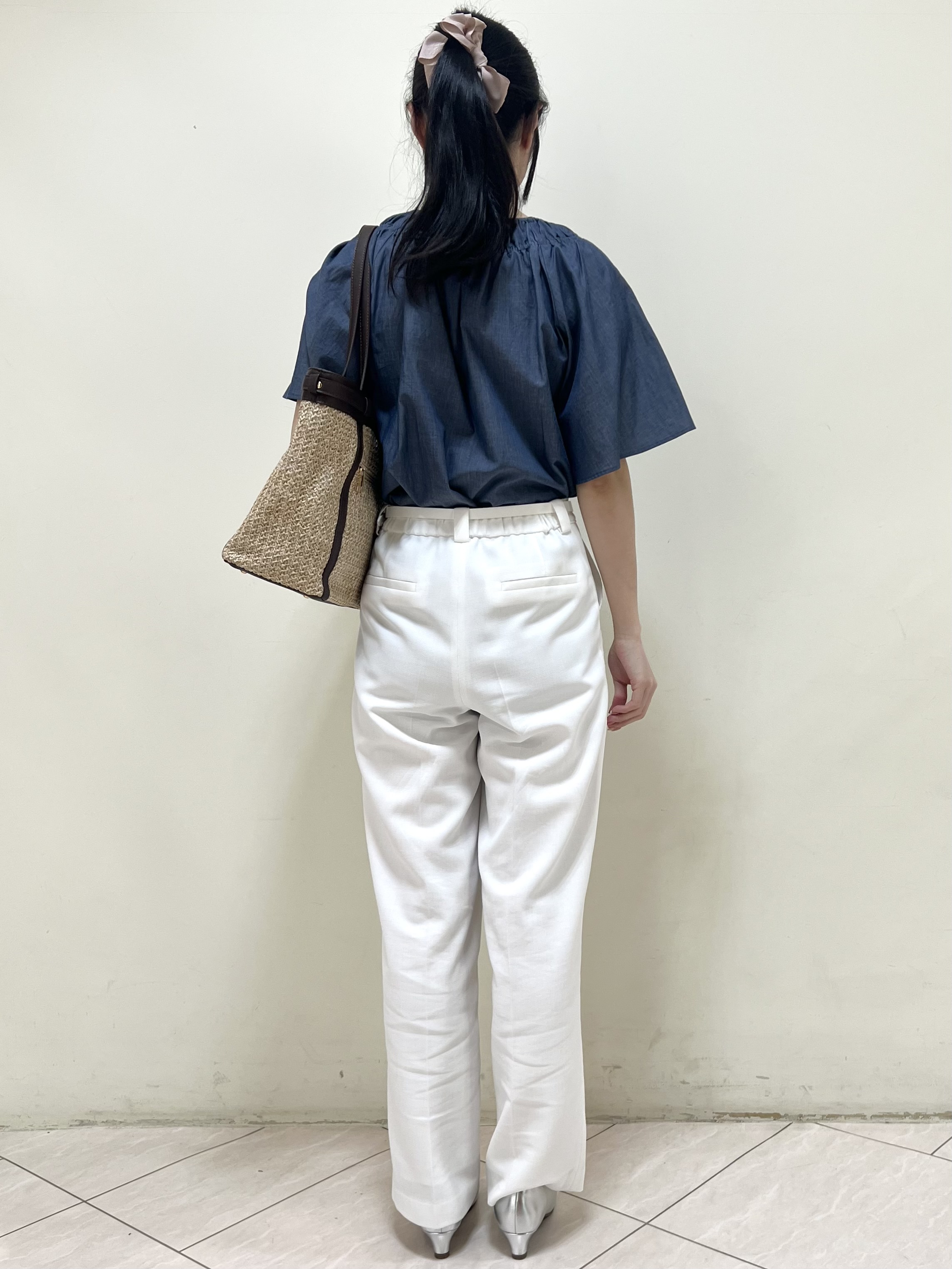 yanaさんの「Reflect｜ネックギャザーデザインブラウス」を使ったコーディネート