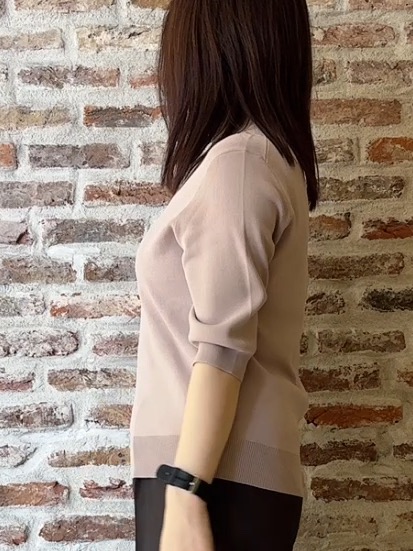 tokiさんの「THE SHOP TK｜【S-XL/ひんやりタッチ】美しさ際立つ 6分袖ニット 洗濯機OK/UVケア/毛玉になりにくい」を使ったコーディネート