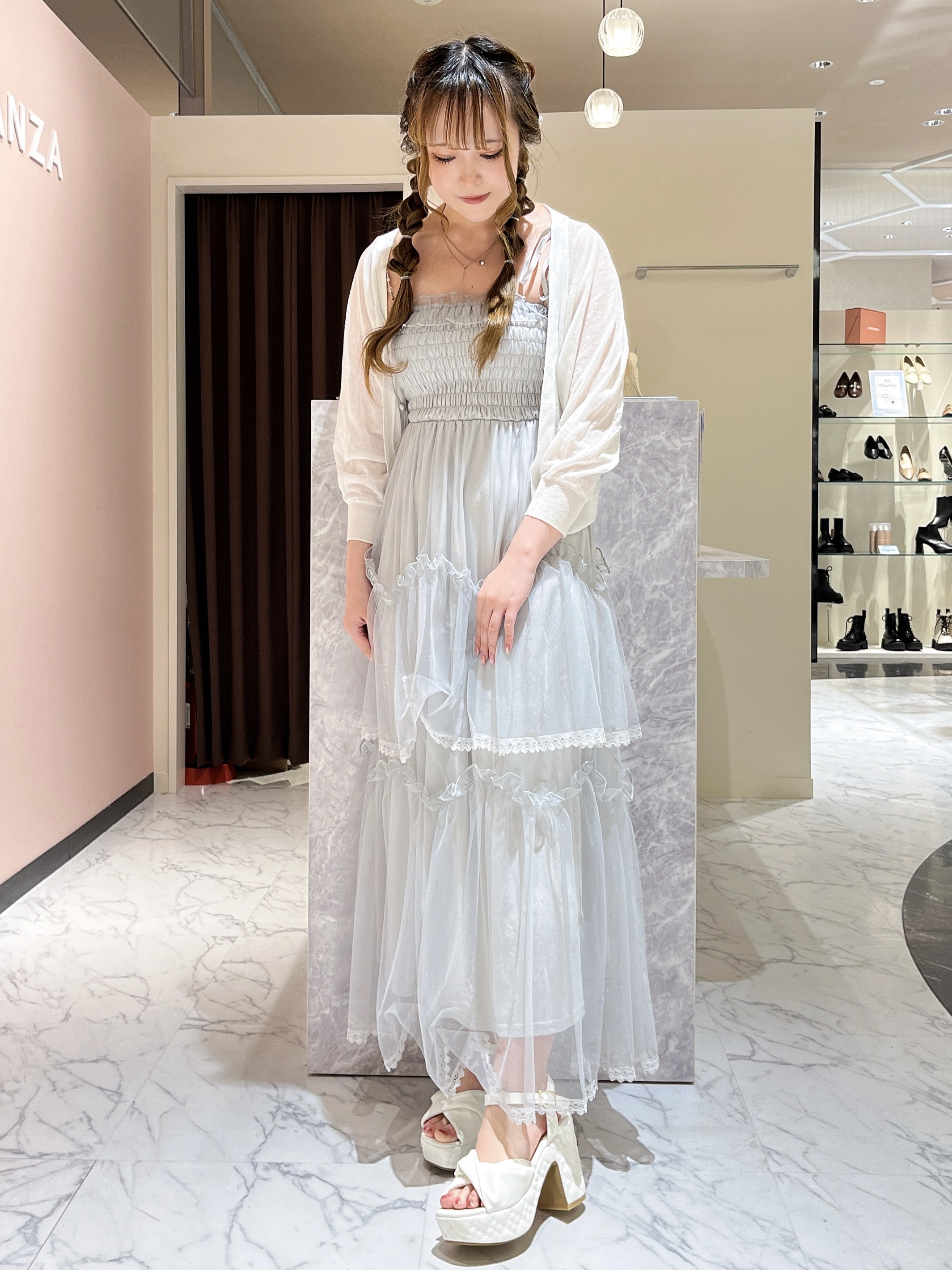 このかさんの「ESPERANZA｜【ナチュ盛り/約10㎝】ナチュ盛りツイストサンダル」を使ったコーディネート