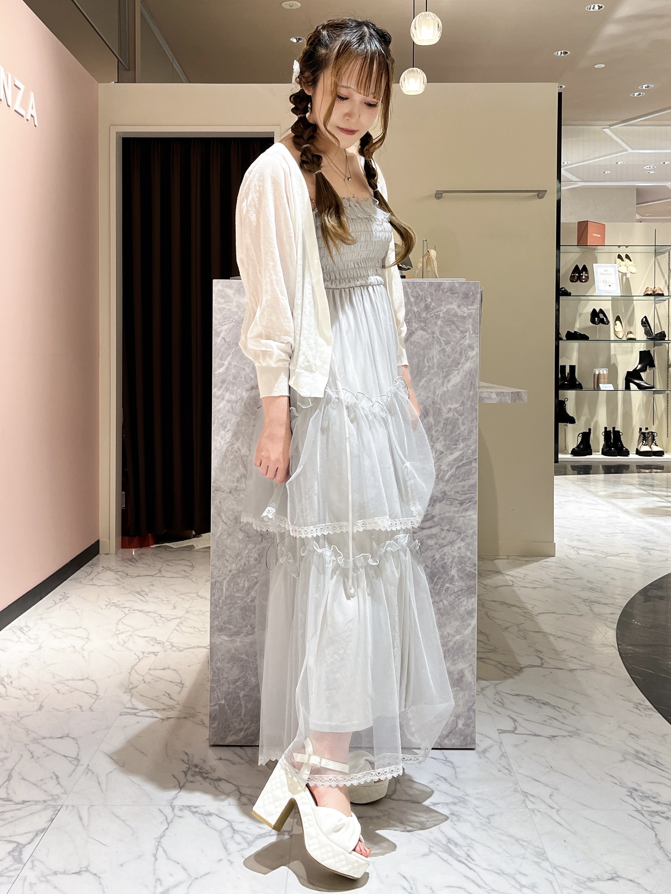 このかさんの「ESPERANZA｜【ナチュ盛り/約10㎝】ナチュ盛りツイストサンダル」を使ったコーディネート